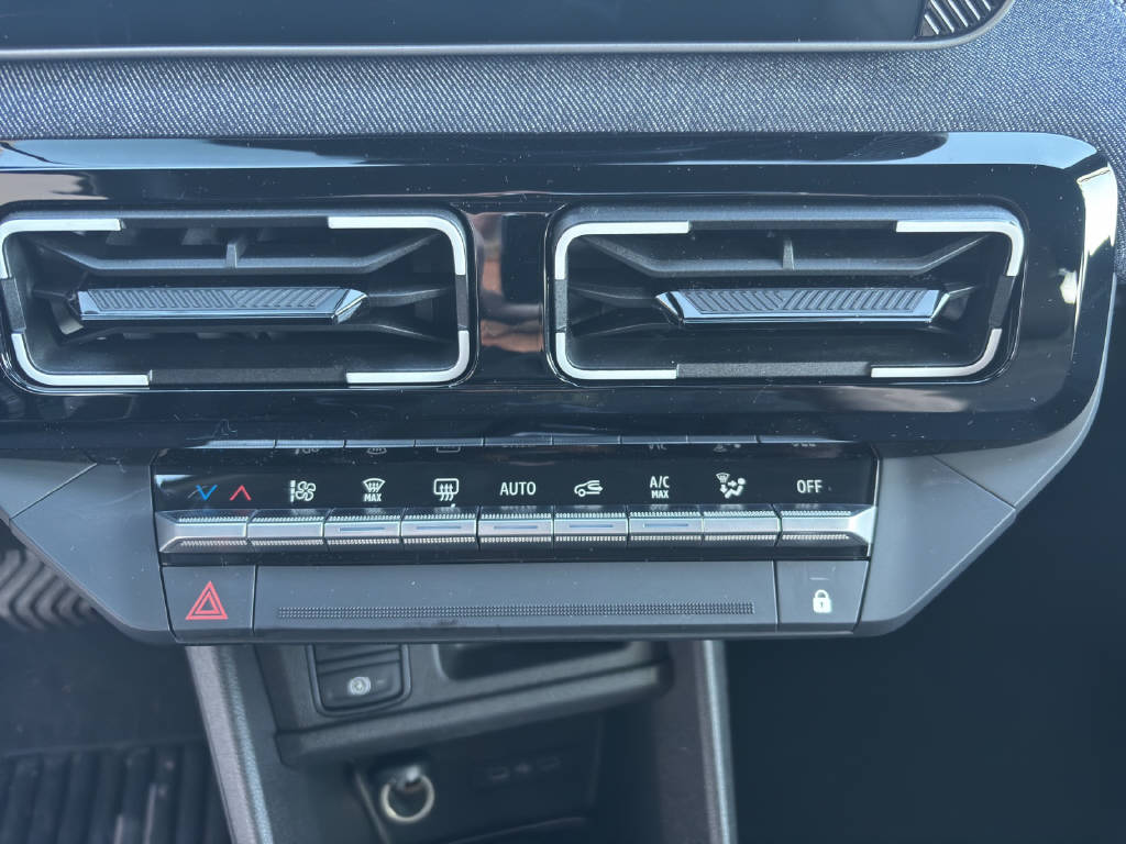 RENAULT R5 E-Tech Comfort Range techno-image-11