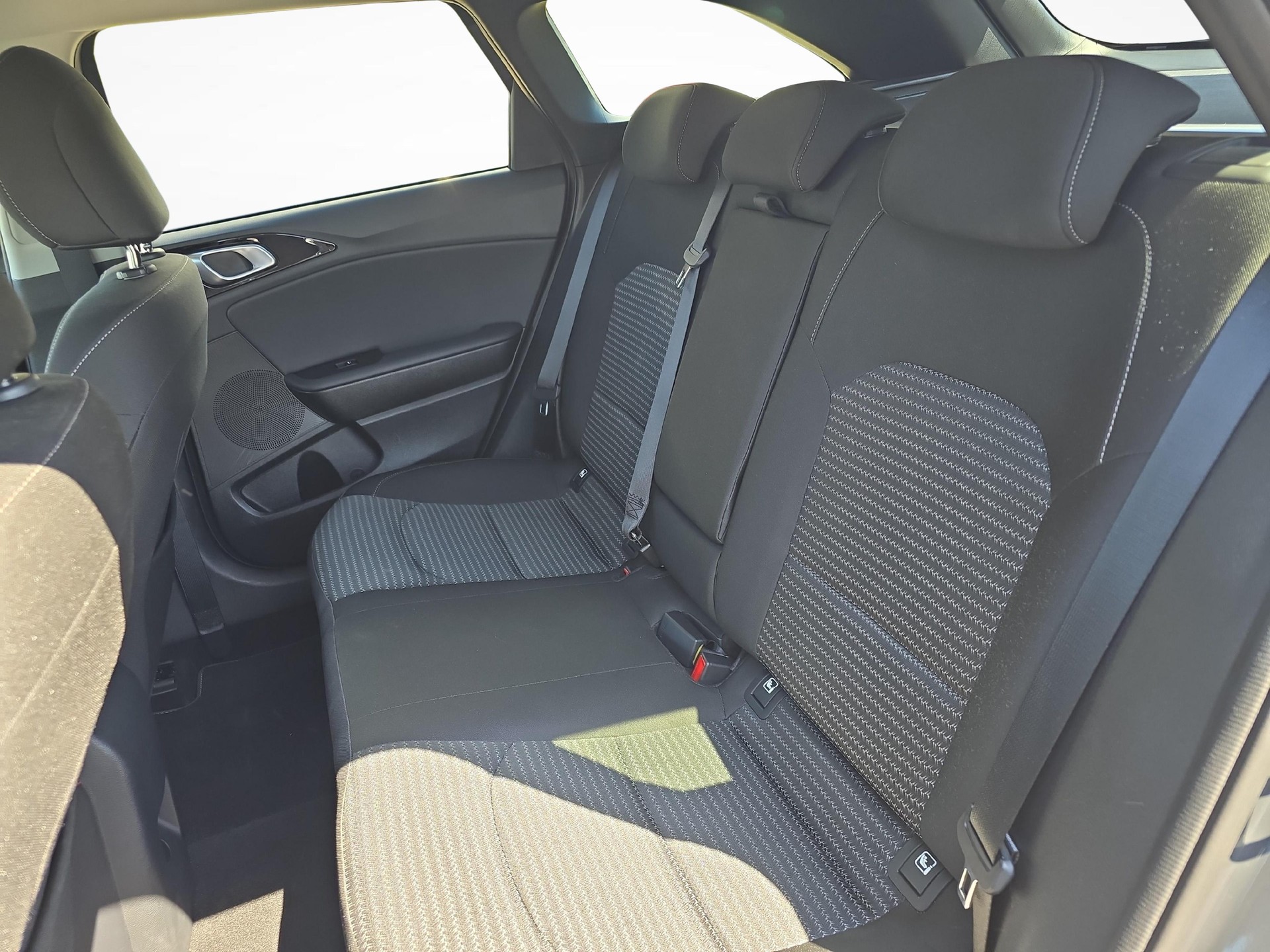 KIA Ceed SW 1.5 T-GDi MHEV Power-image-10