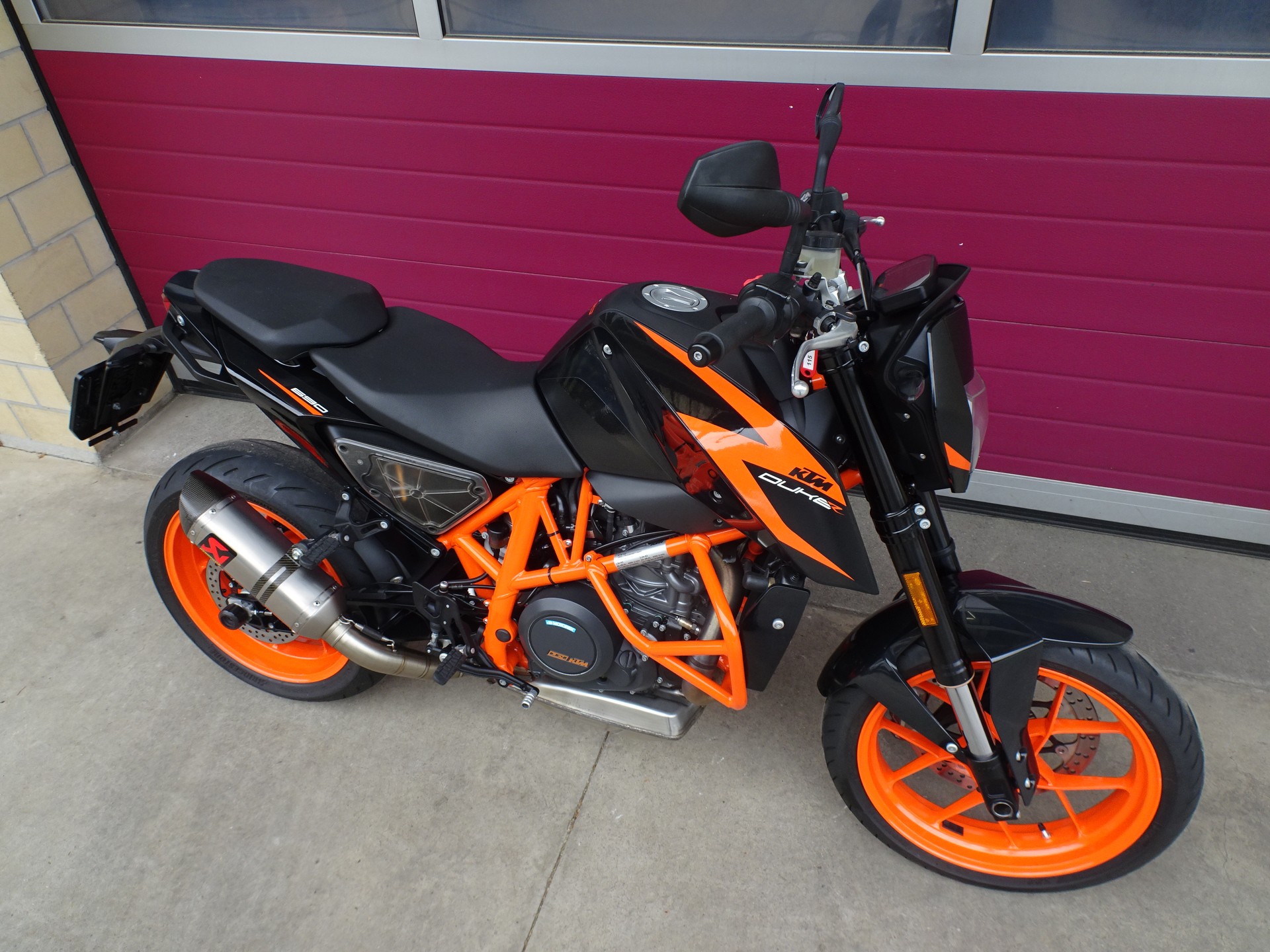 KTM 690 Duke R ABS-image-15