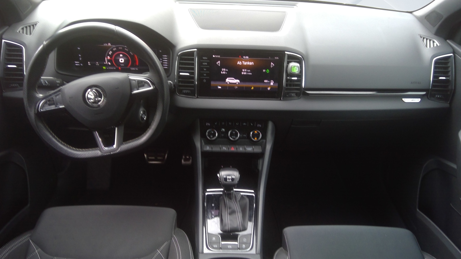 SKODA Karoq 2.0 TSI SportLine 4x4 DSG-image-3