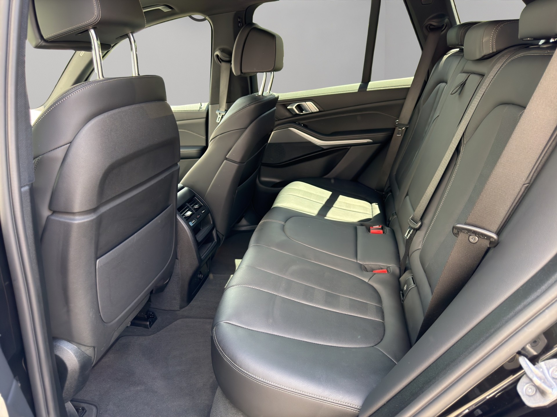 BMW X5 xDrive 48V 30d M Sport Steptronic-image-16