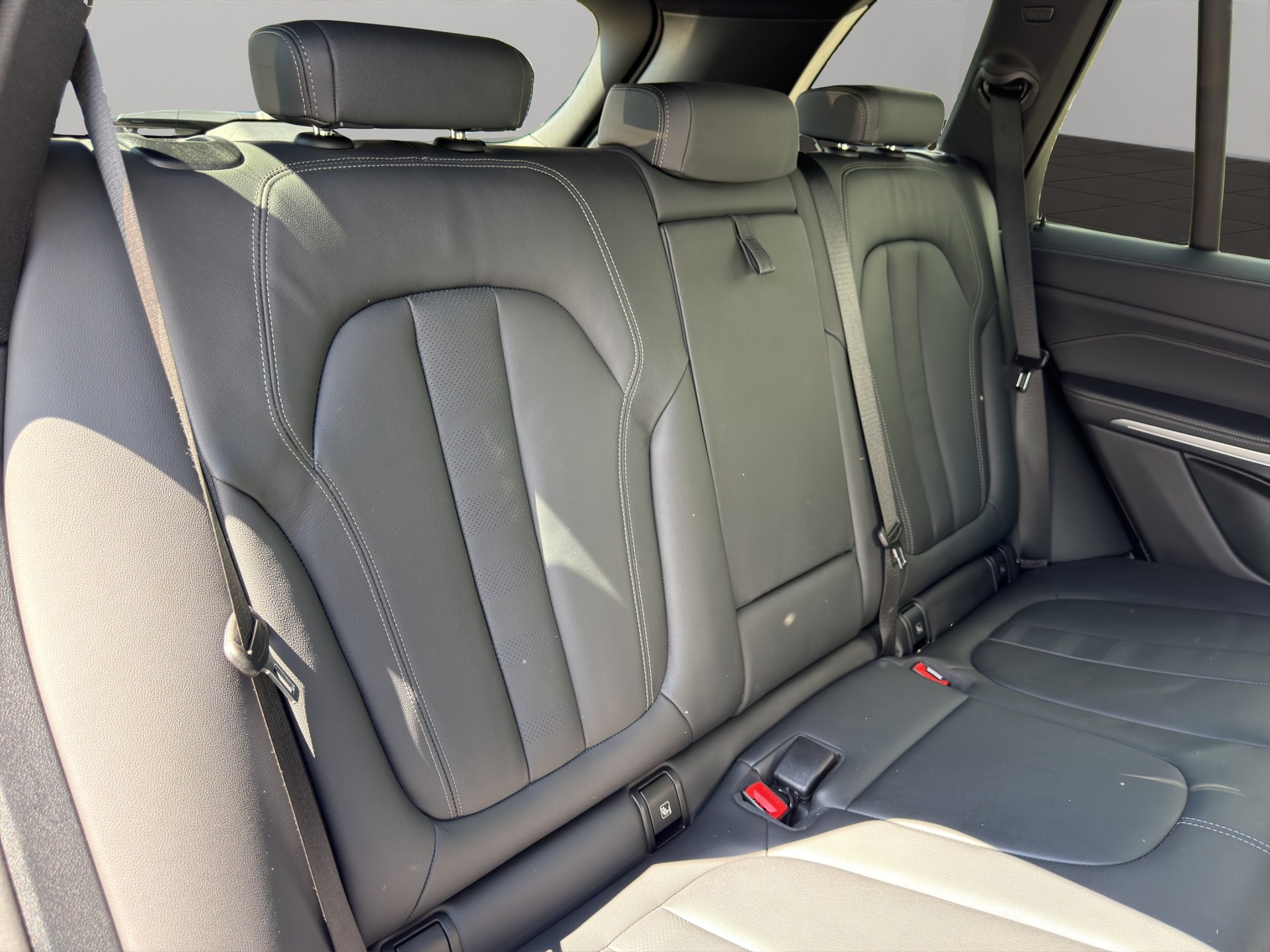 BMW X5 xDrive 48V 30d M Sport Steptronic-image-17