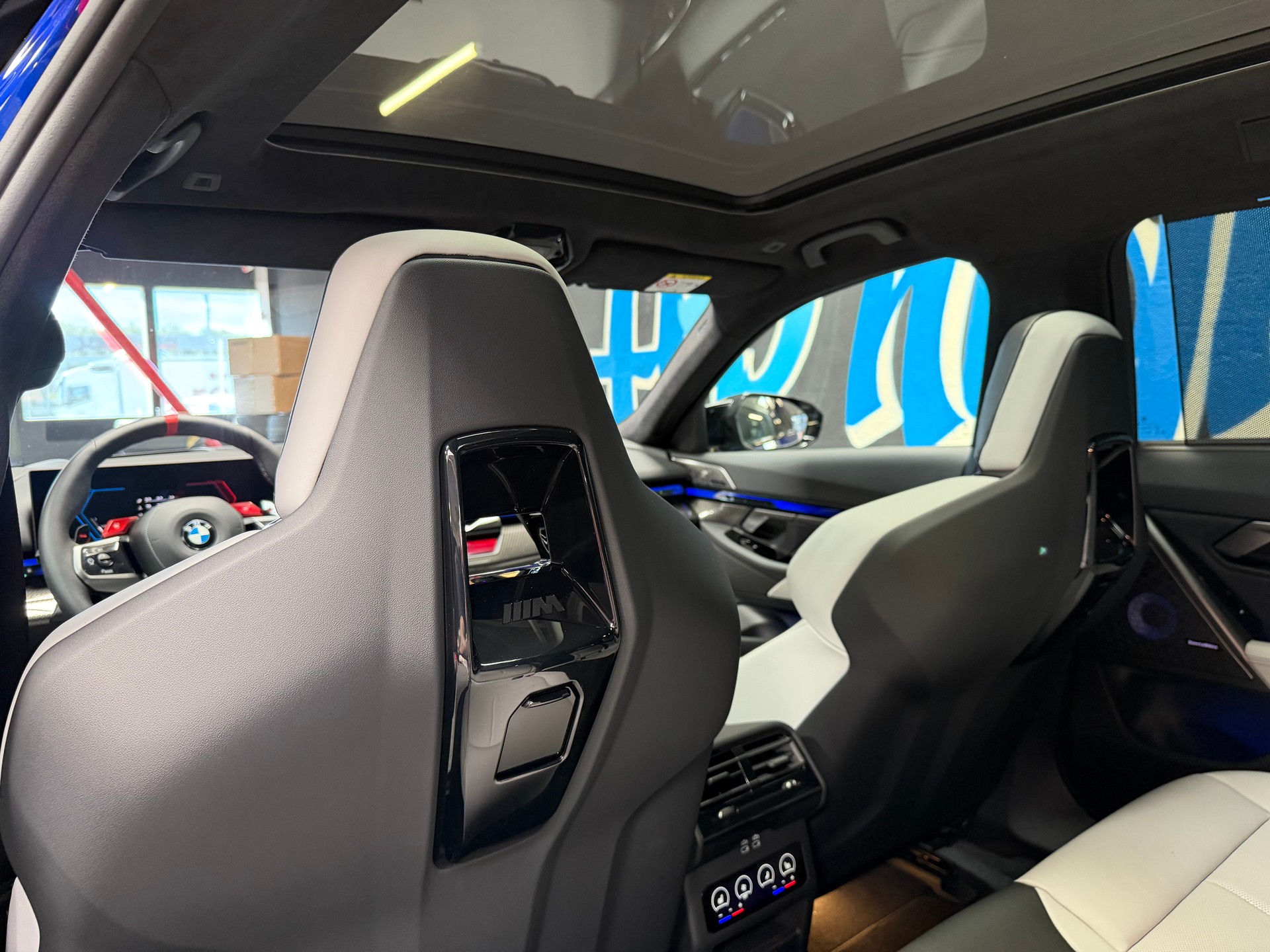 BMW M5 xDrive Touring-image-15