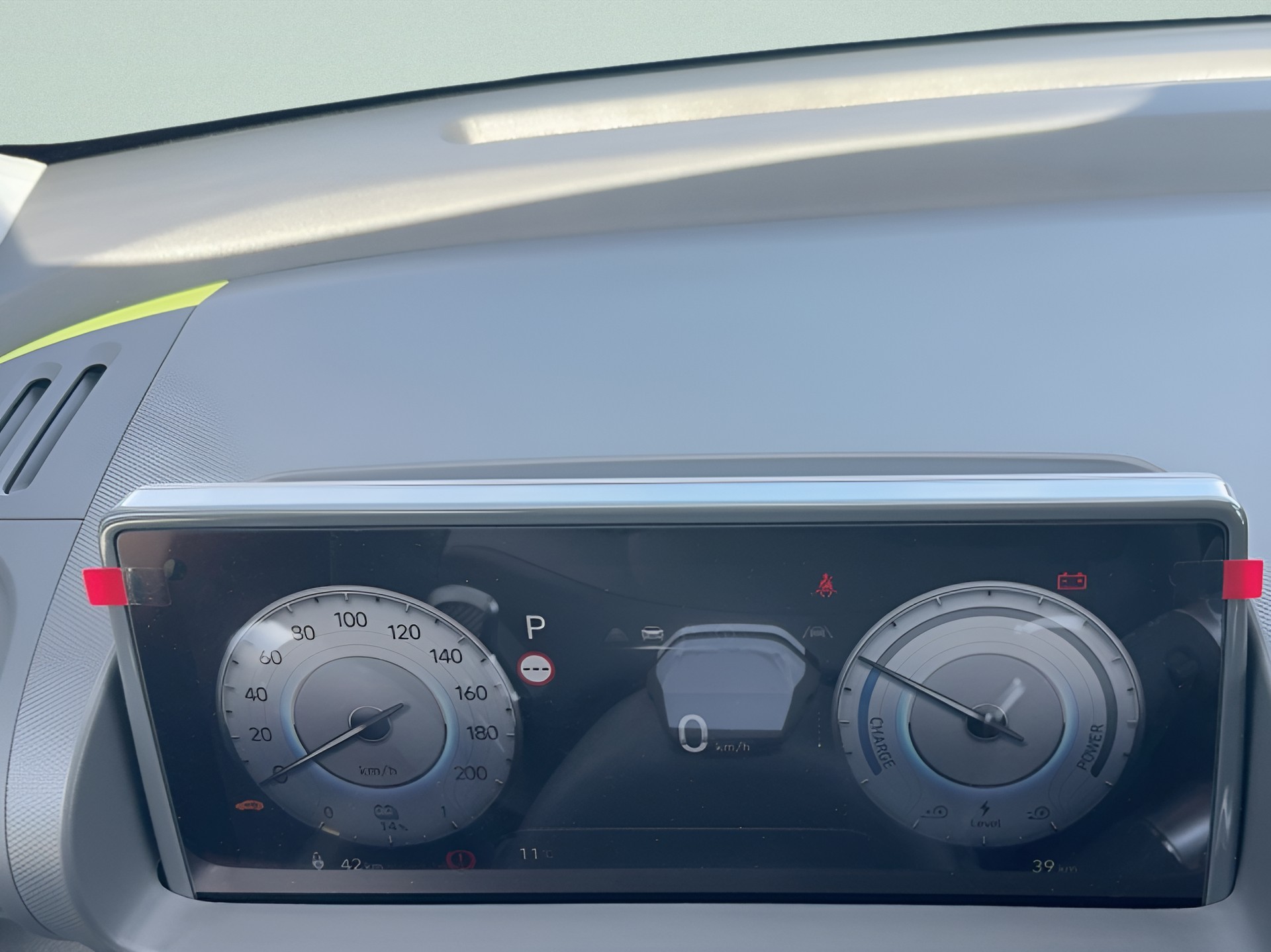 HYUNDAI Inster 49kWh Vertex Cross-image-15