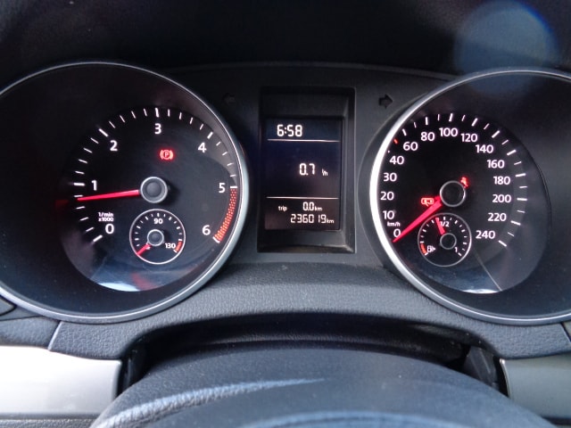 VW Golf Variant 1.6 TDI Comfortline 4Motion-image-7