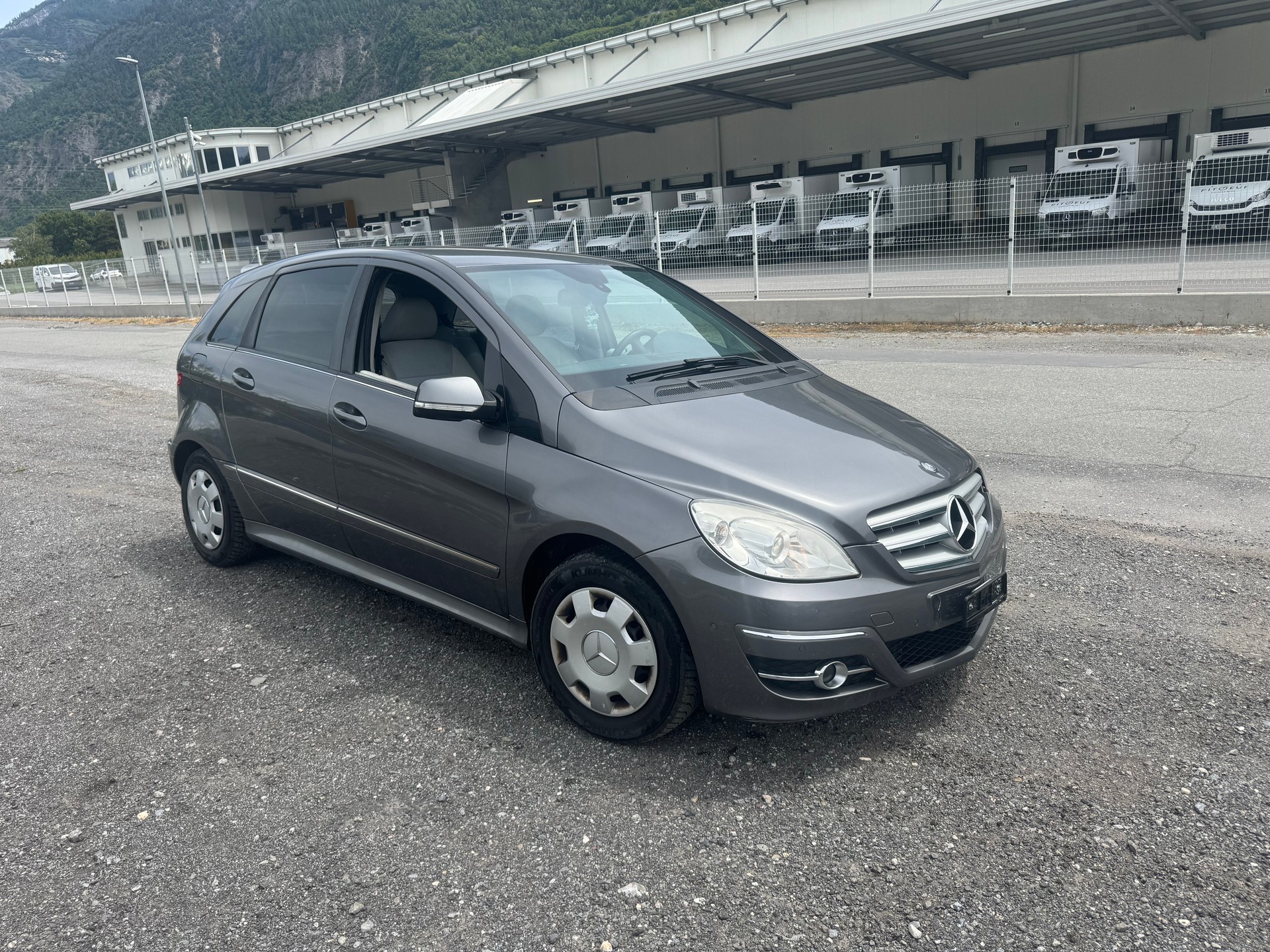 MERCEDES-BENZ B 170