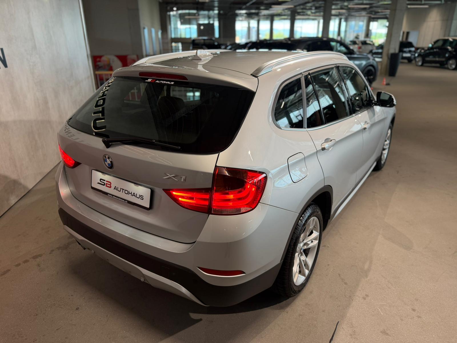 BMW X1 xDrive 20i-image-10