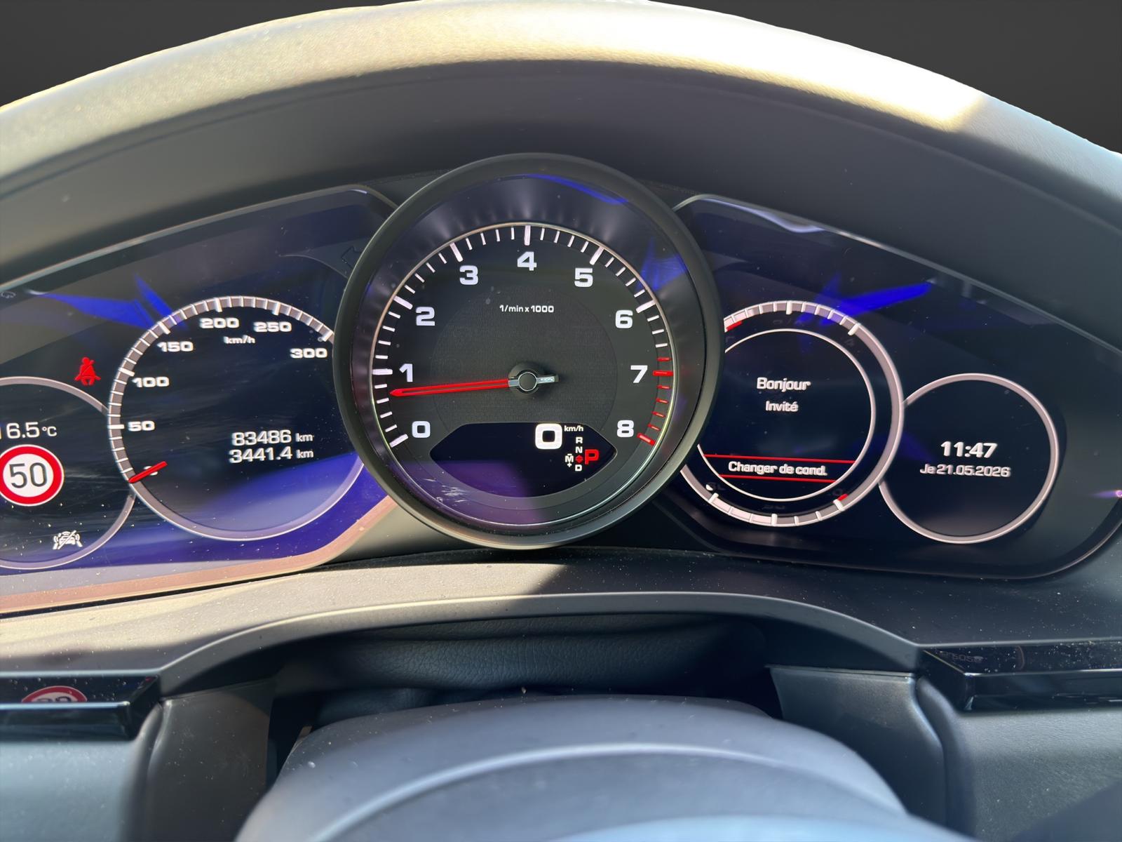 PORSCHE Cayenne S-image-8