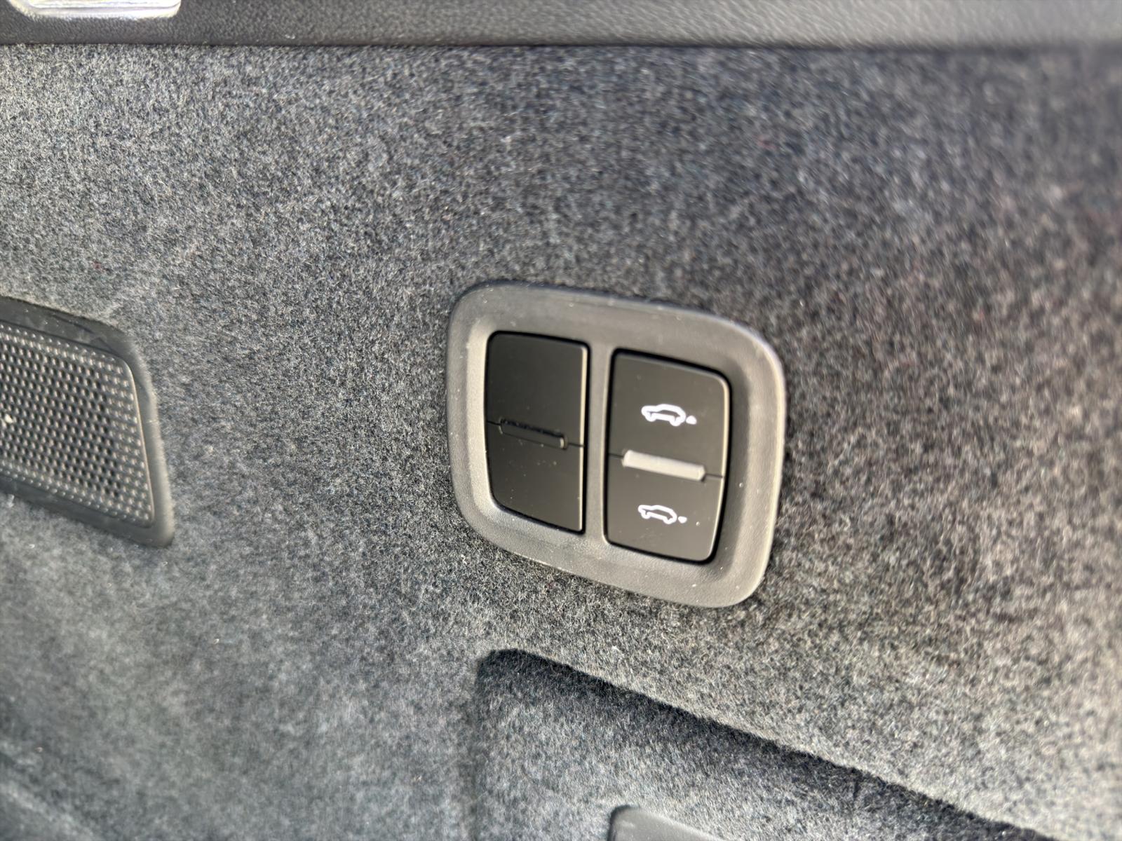PORSCHE Cayenne S-image-19