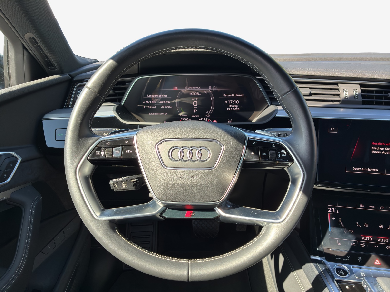 AUDI e-tron 55 Advanced quattro-image-9