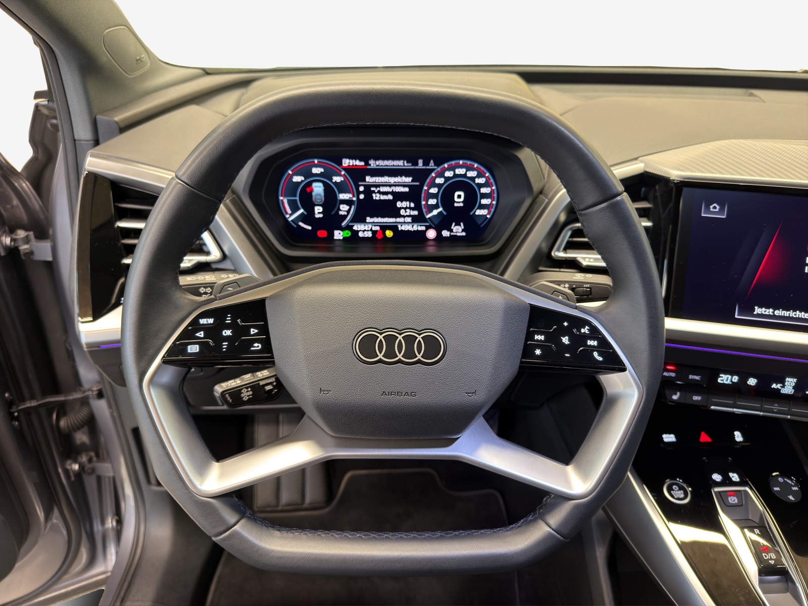 AUDI Q4 Sportback e-tron 45 quattro-image-10