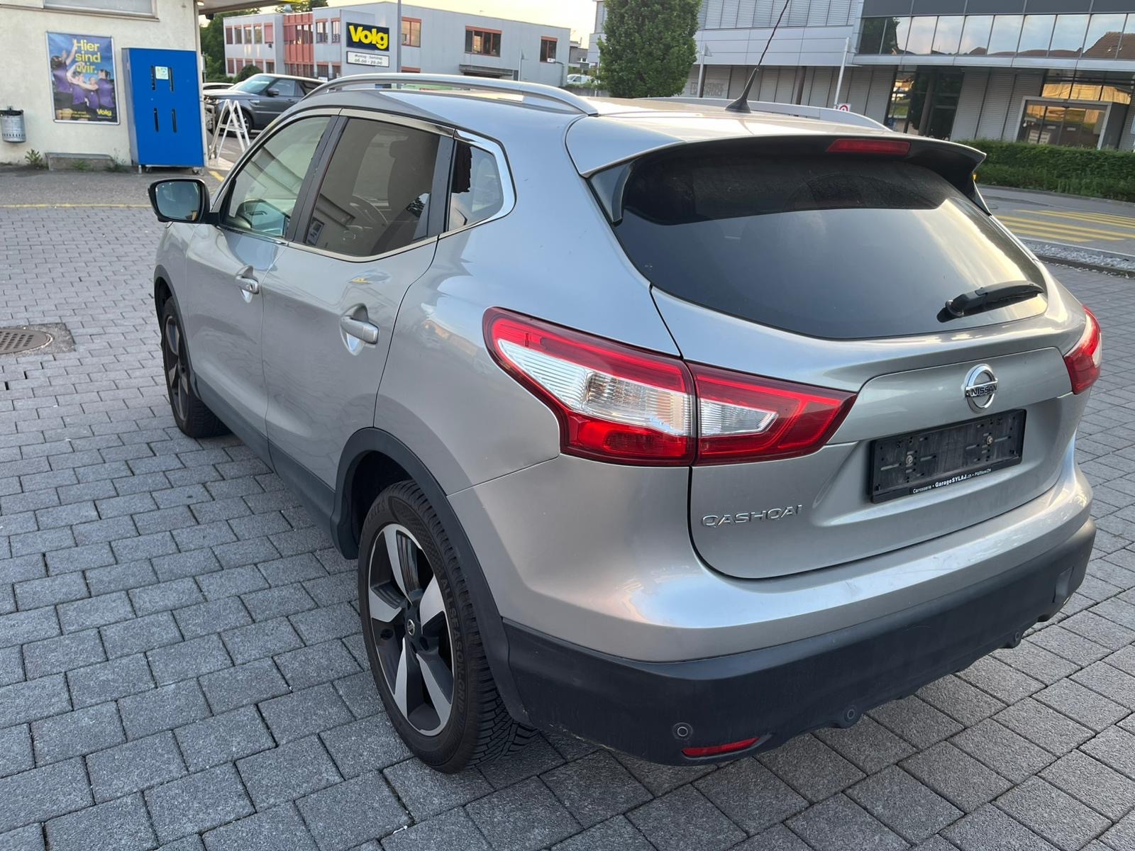 NISSAN Qashqai 1.5 dCi Swiss Edition Premium-image-3