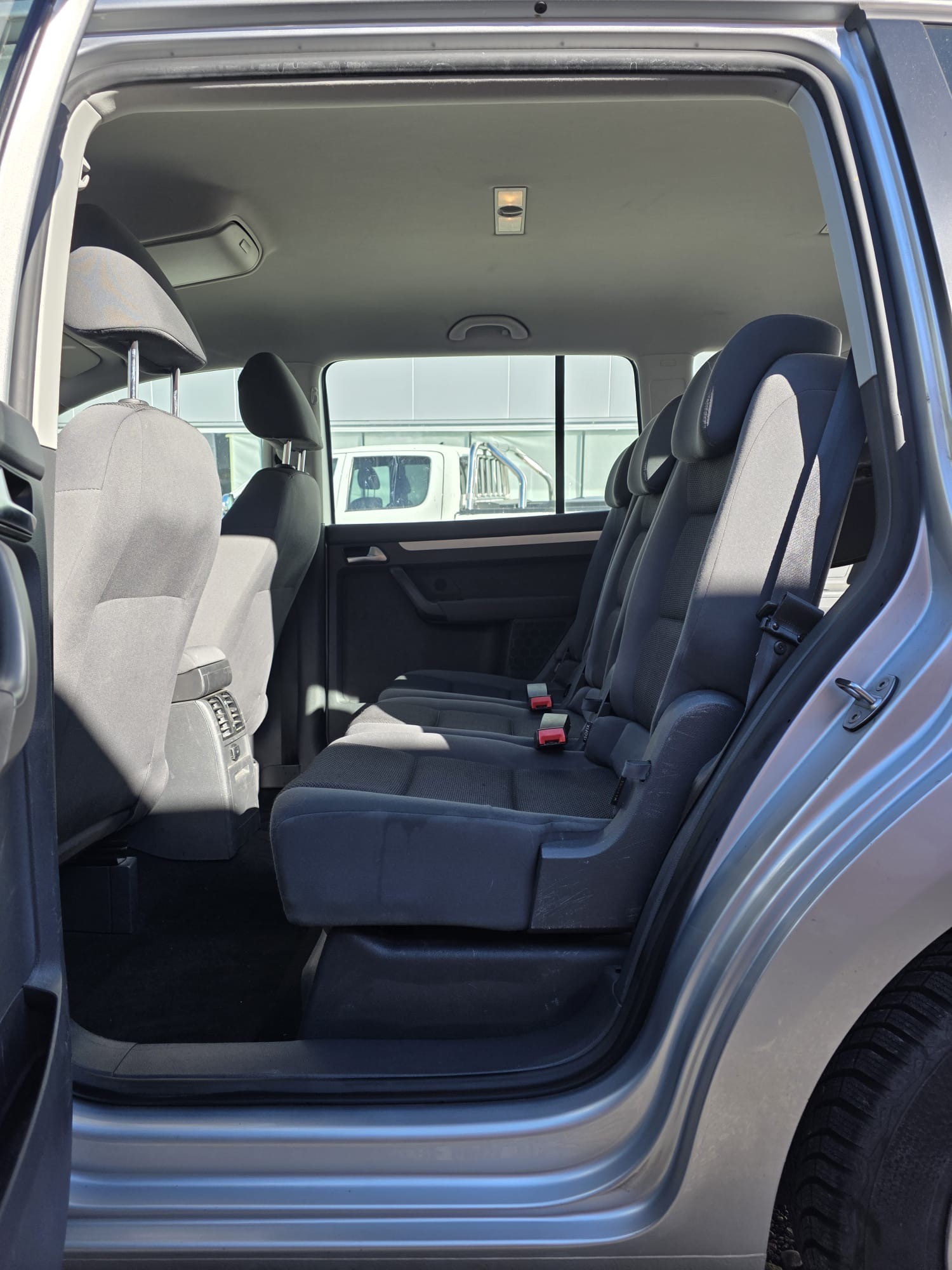 VW Touran 1.6 TDI BlueMotion Technology Highline-image-9
