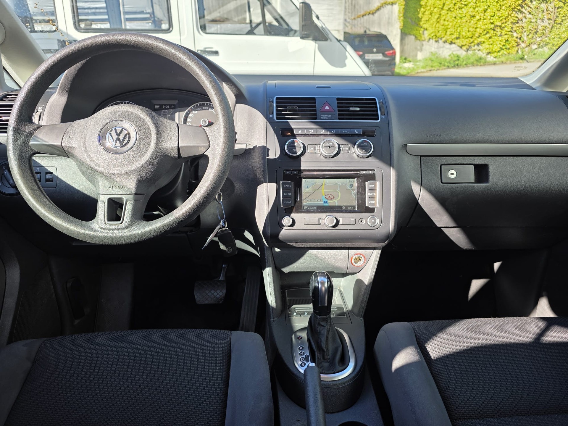 VW Touran 1.6 TDI BlueMotion Technology Highline-image-10