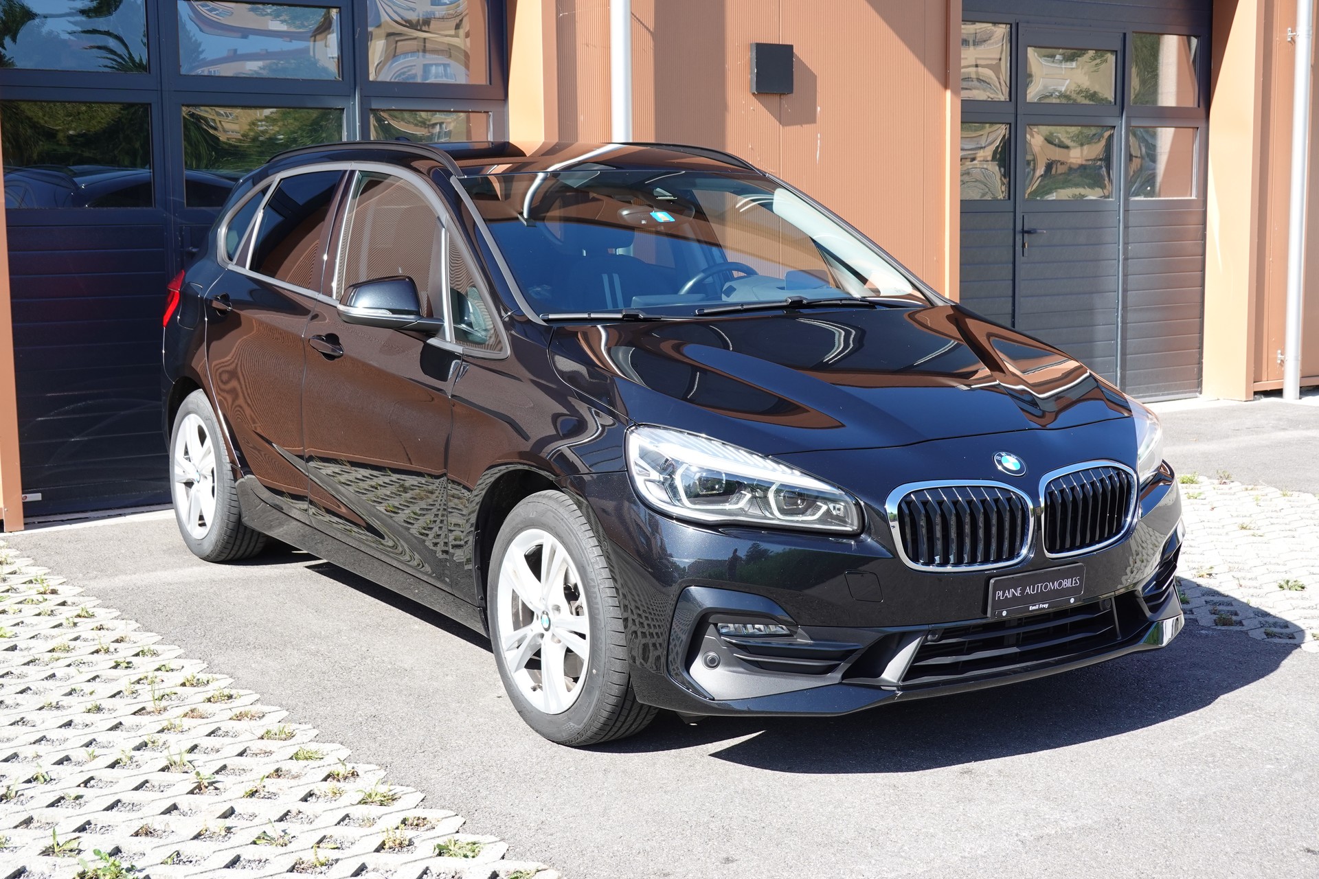 BMW 218d xDrive Active Tourer Steptronic -" * Véhicule CH * Caméra + Capteurs * Hayon électrique * Tempomat * Phares automatiques "-showroom-element-2
