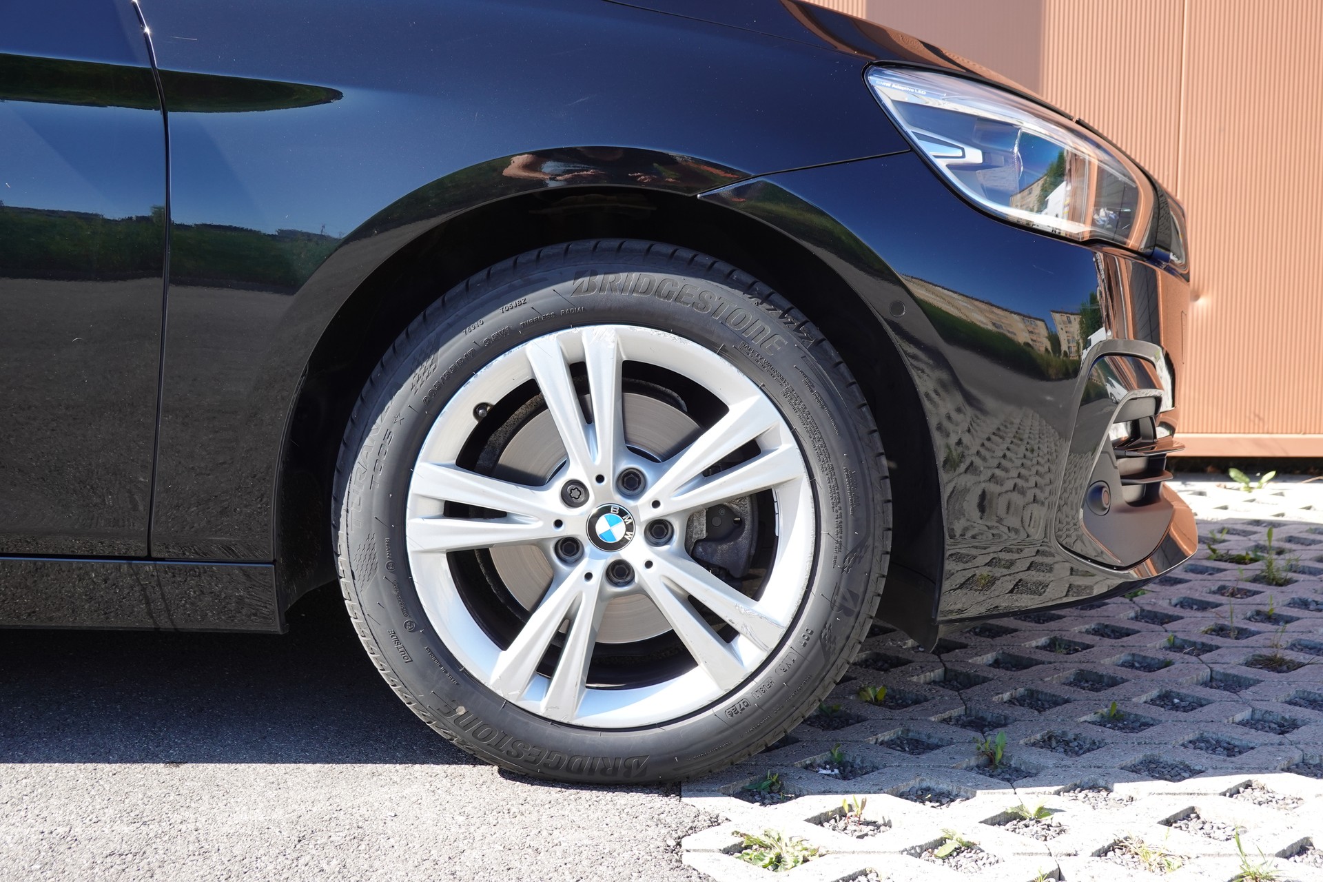 BMW 218d xDrive Active Tourer Steptronic -" * Véhicule CH * Caméra + Capteurs * Hayon électrique * Tempomat * Phares automatiques "-image-4
