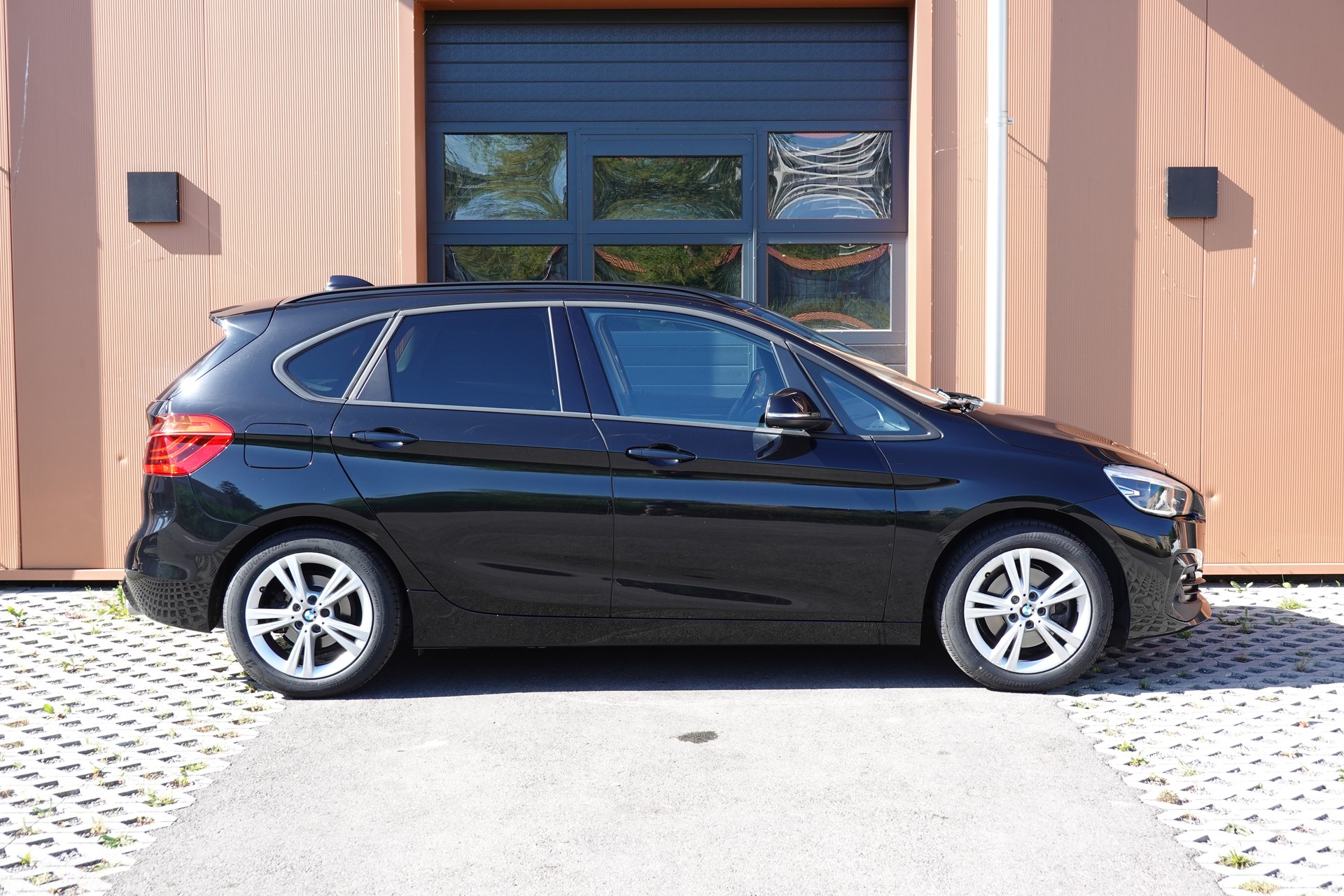 BMW 218d xDrive Active Tourer Steptronic -" * Véhicule CH * Caméra + Capteurs * Hayon électrique * Tempomat * Phares automatiques "-showroom-element-3