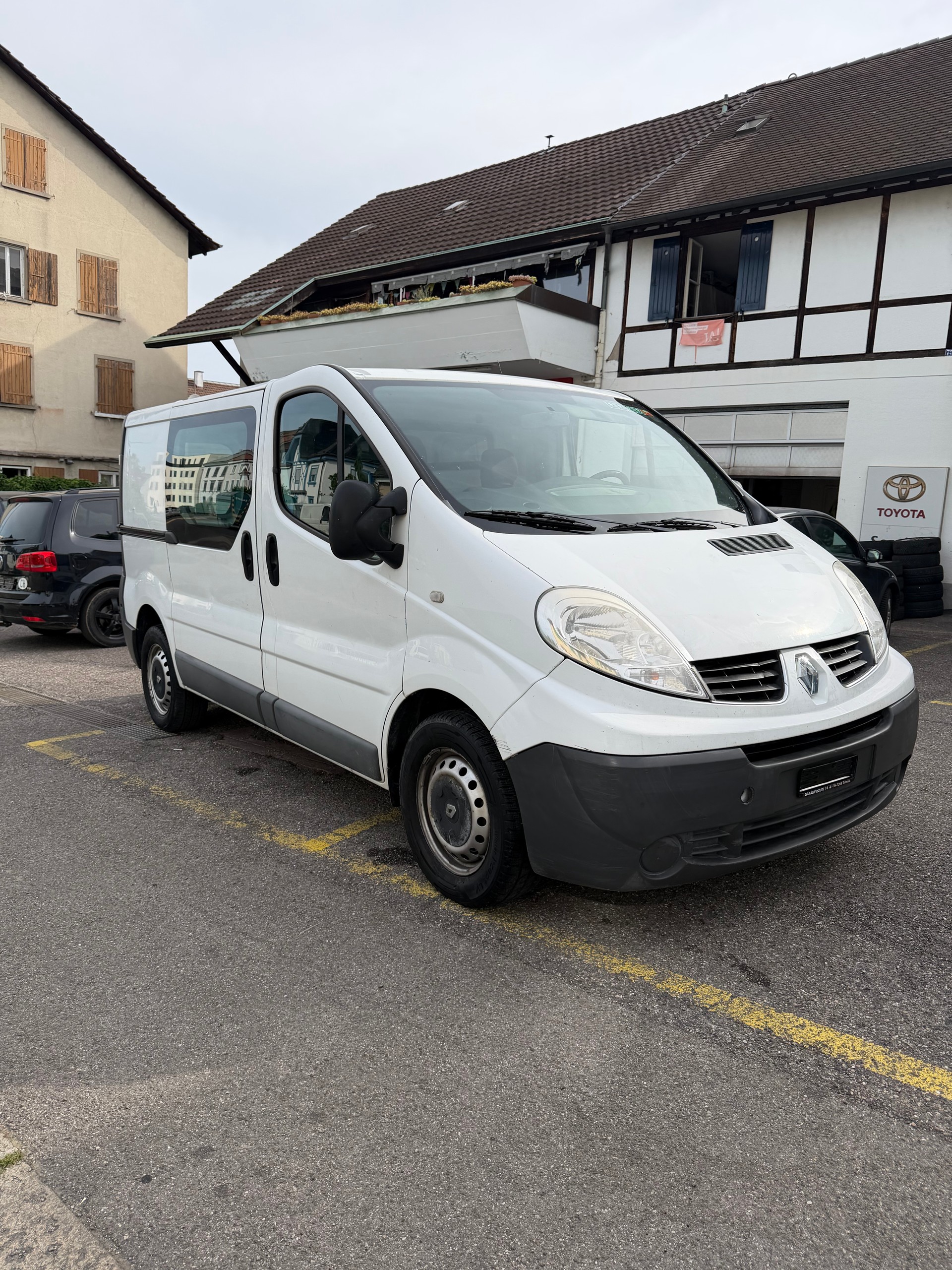 RENAULT Trafic 2.0 dCi 90 2.7t L1H1-image-4