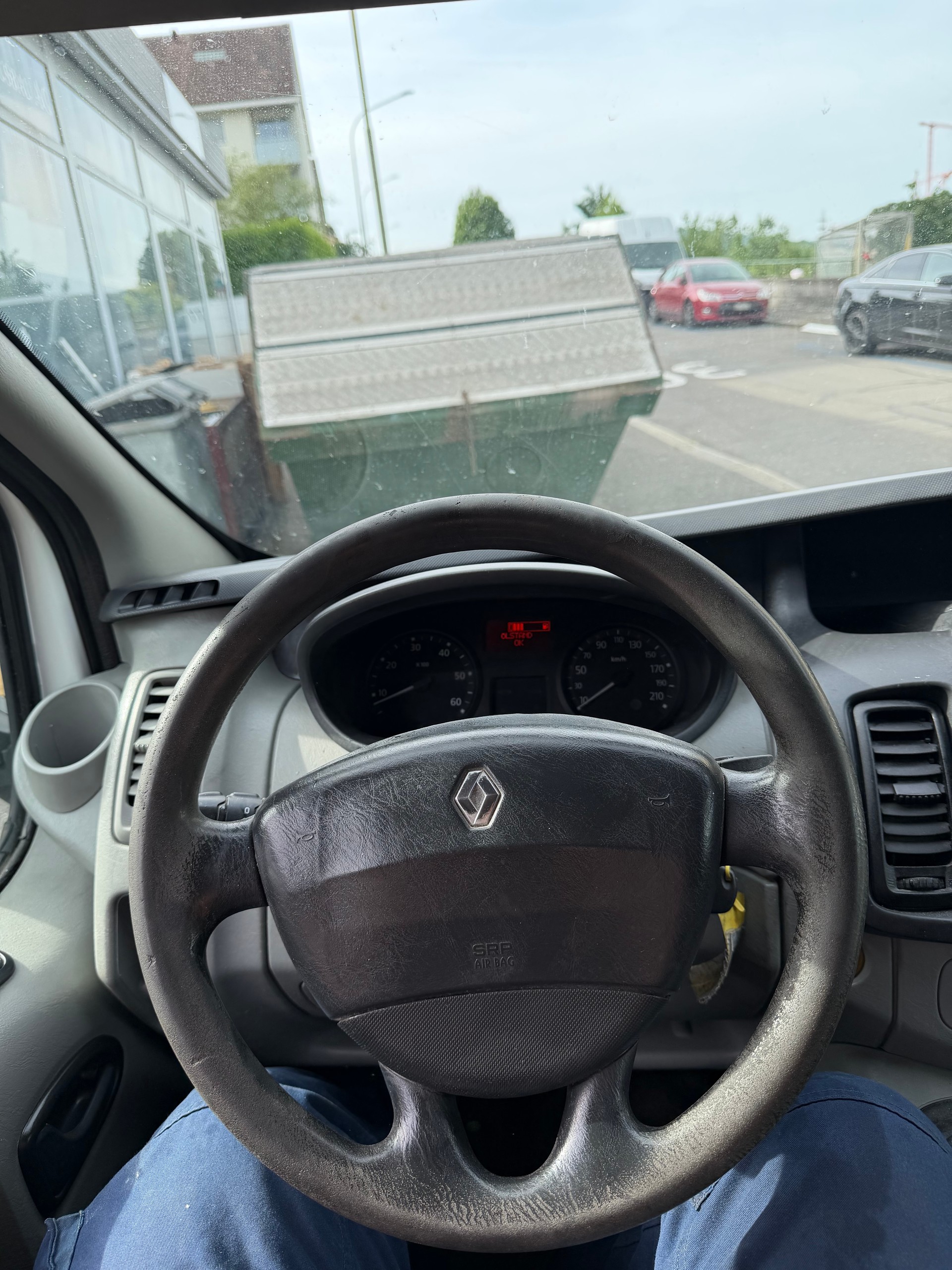 RENAULT Trafic 2.0 dCi 90 2.7t L1H1-image-12
