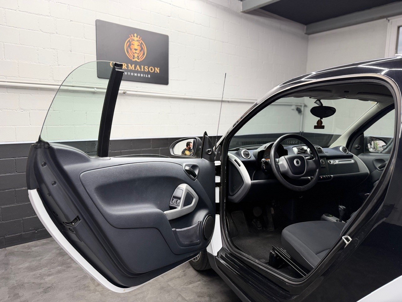 SMART fortwo black & white limited mhd softouch | Frisch ab MFK & Service-image-10