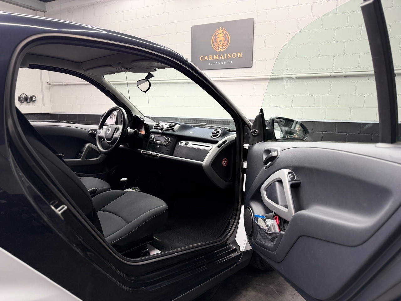 SMART fortwo black & white limited mhd softouch | Frisch ab MFK & Service-image-15
