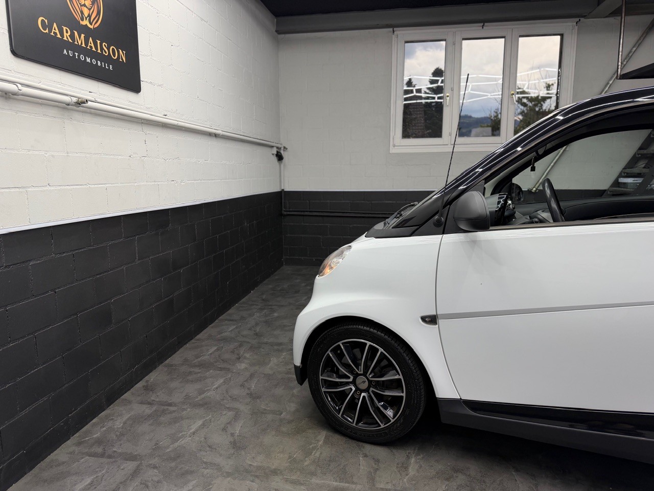 SMART fortwo black & white limited mhd softouch | Frisch ab MFK & Service-image-9