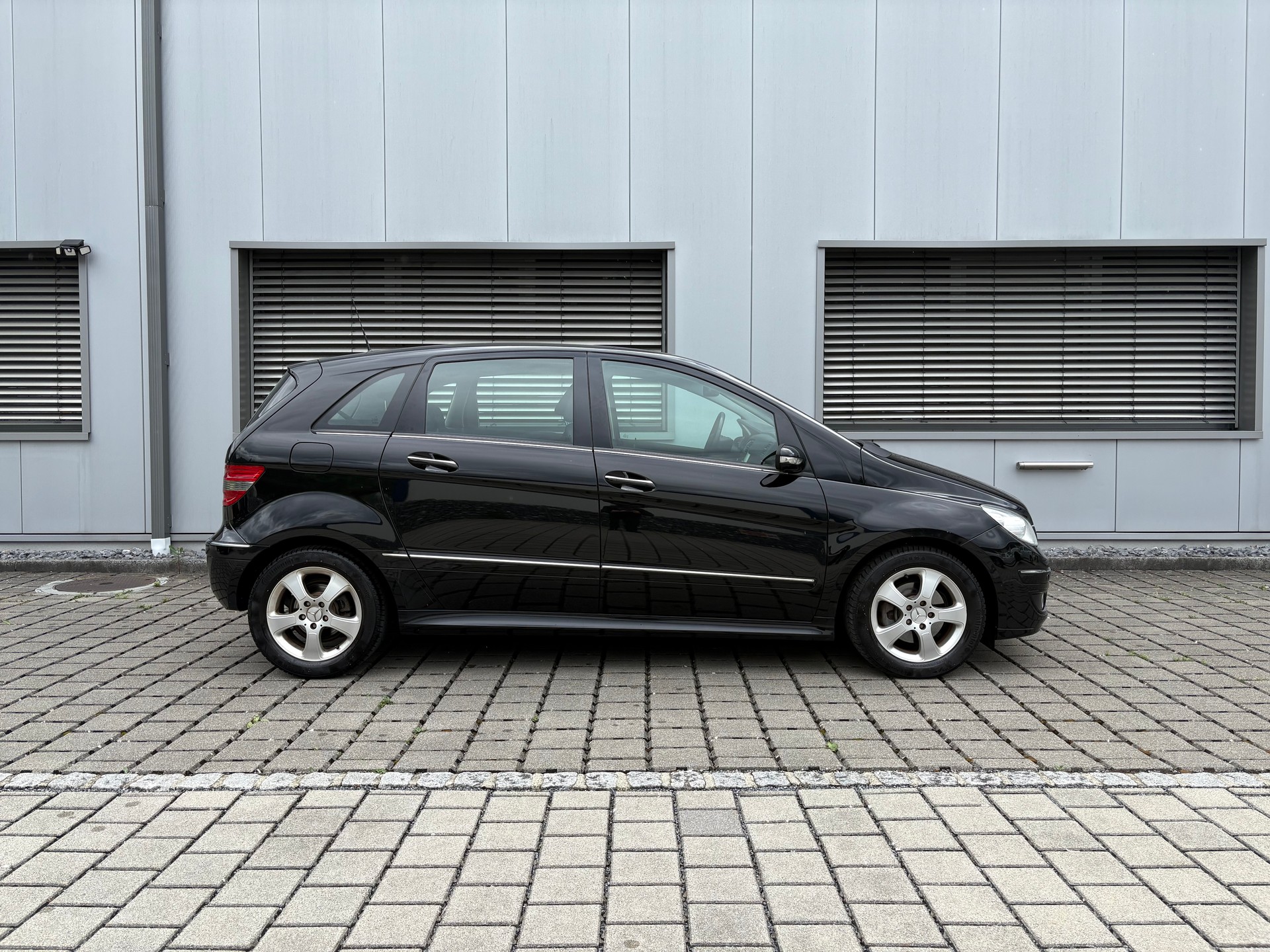 MERCEDES-BENZ B 200 T 105`569km Frisch ab MFK 08.06.2026 & Service-image-10