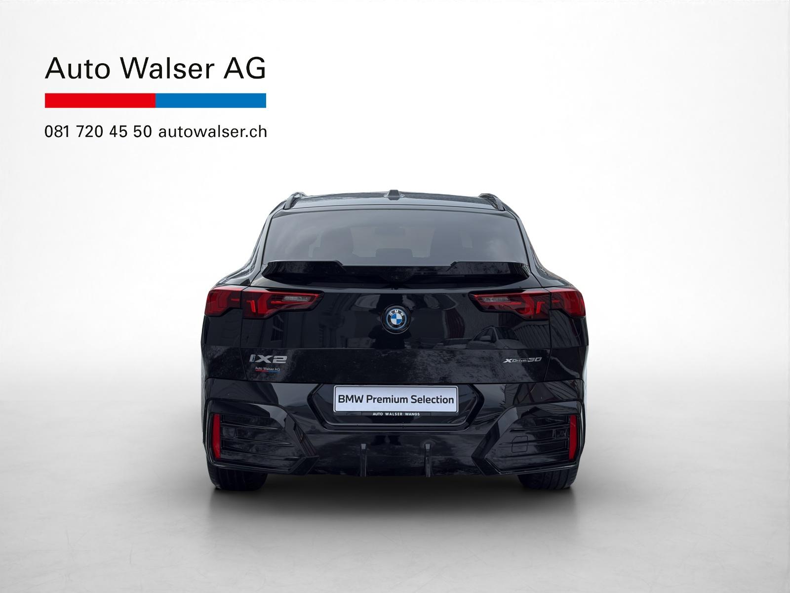 BMW iX2 30 xDrive-image-3