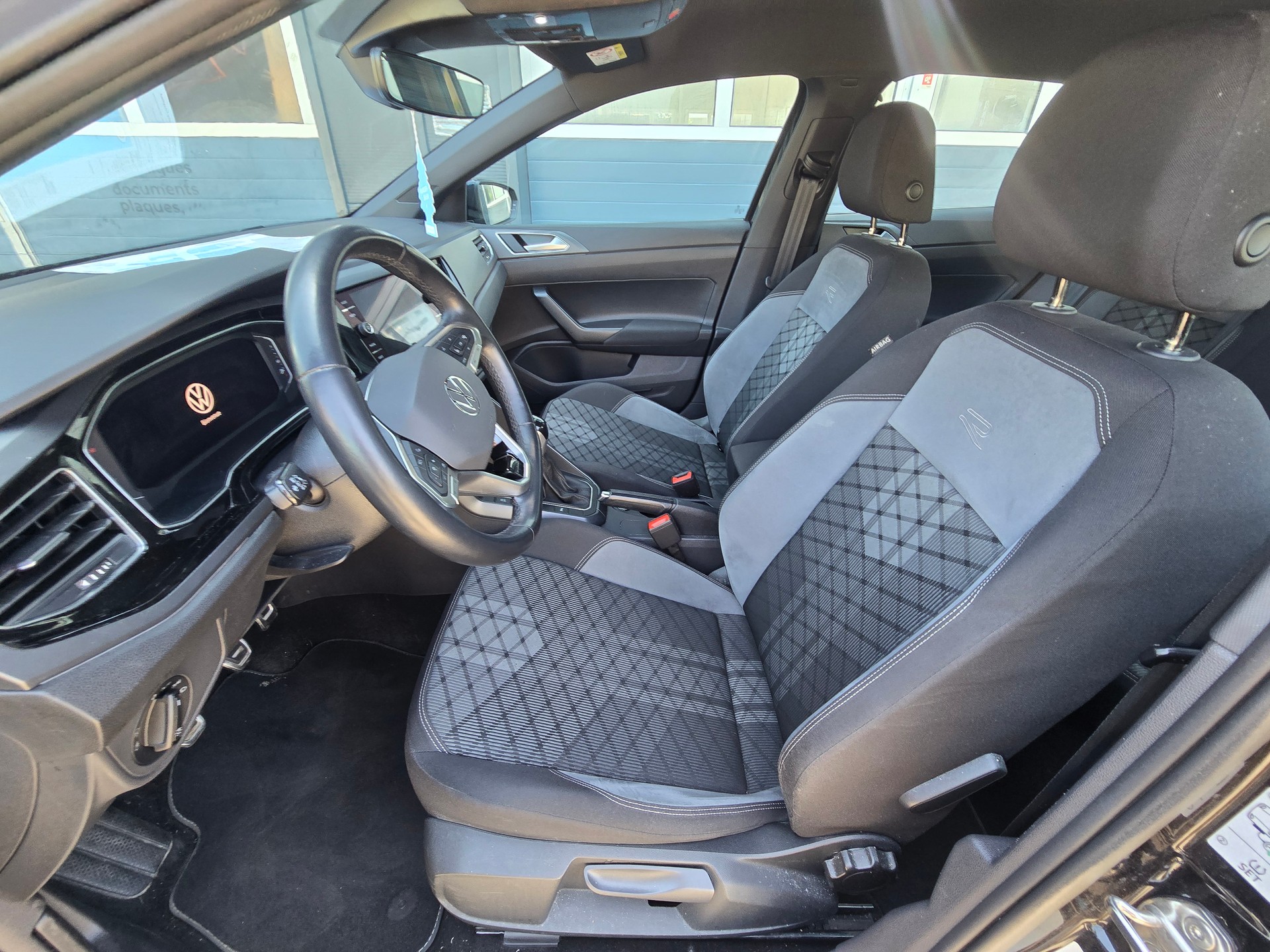 VW Polo 1.0 TSI R-Line-image-8