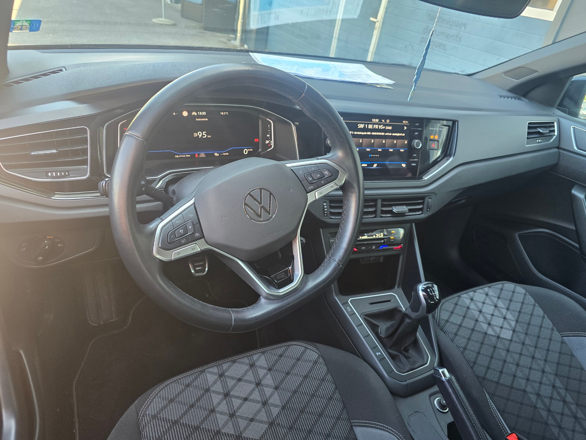 VW Polo 1.0 TSI R-Line-image-9