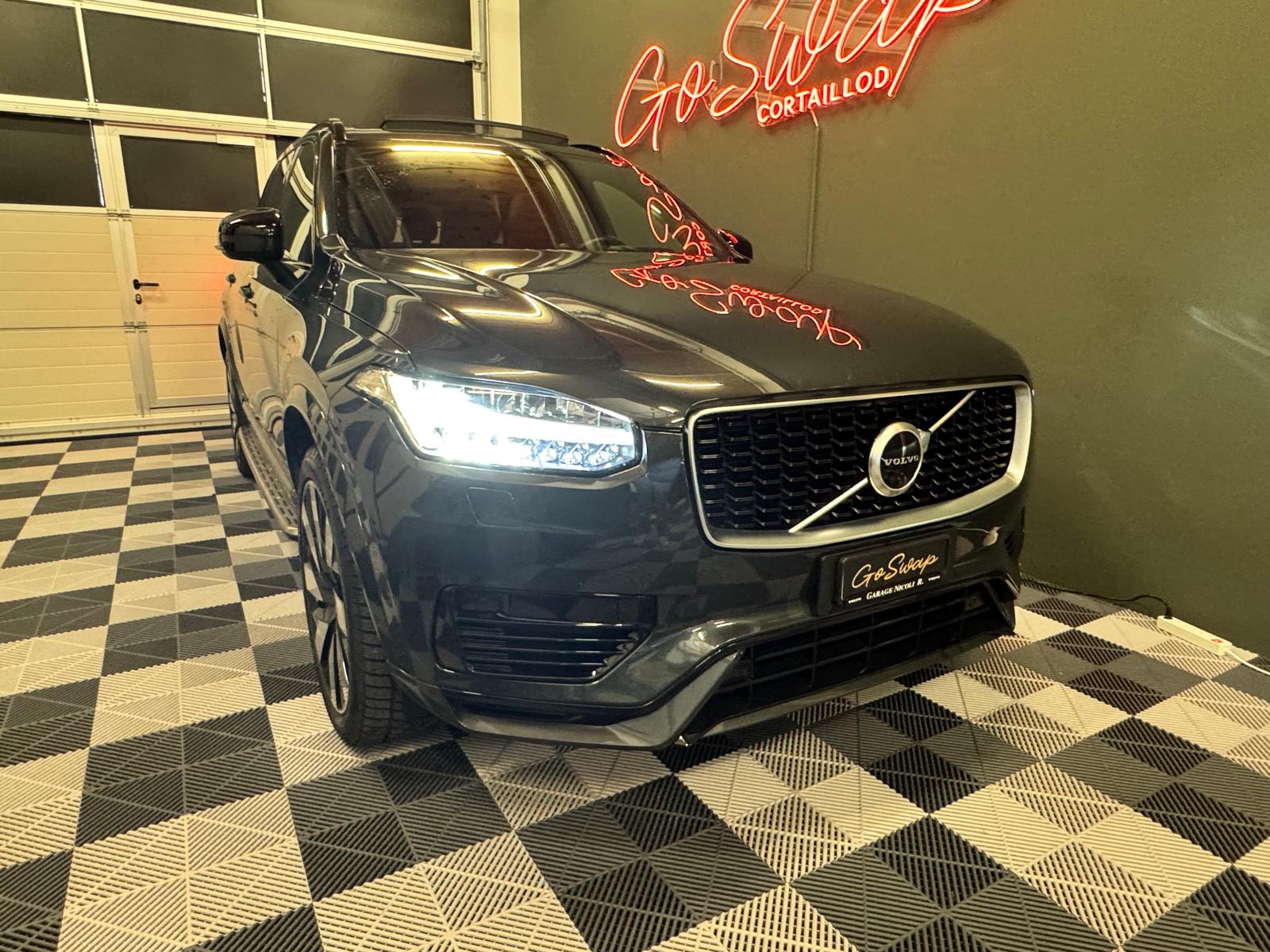 VOLVO XC90 T8 eAWD R-Design Geartronic-image-8