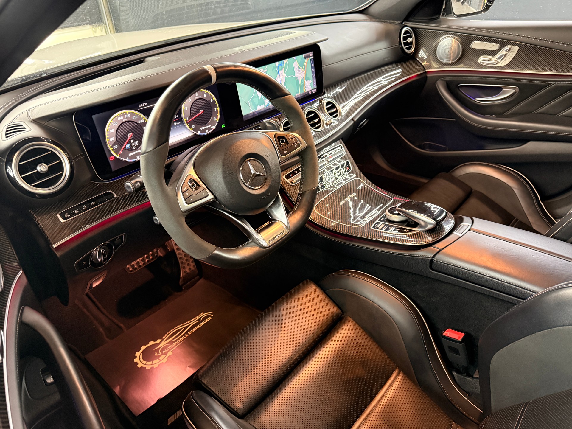 MERCEDES-BENZ E 63 AMG S 4 Matic 9G-Tronic-image-8