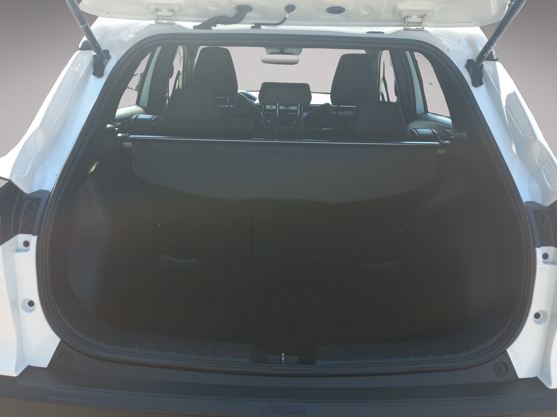 TOYOTA Corolla Cross 1.8 Trend e-CVT-image-12