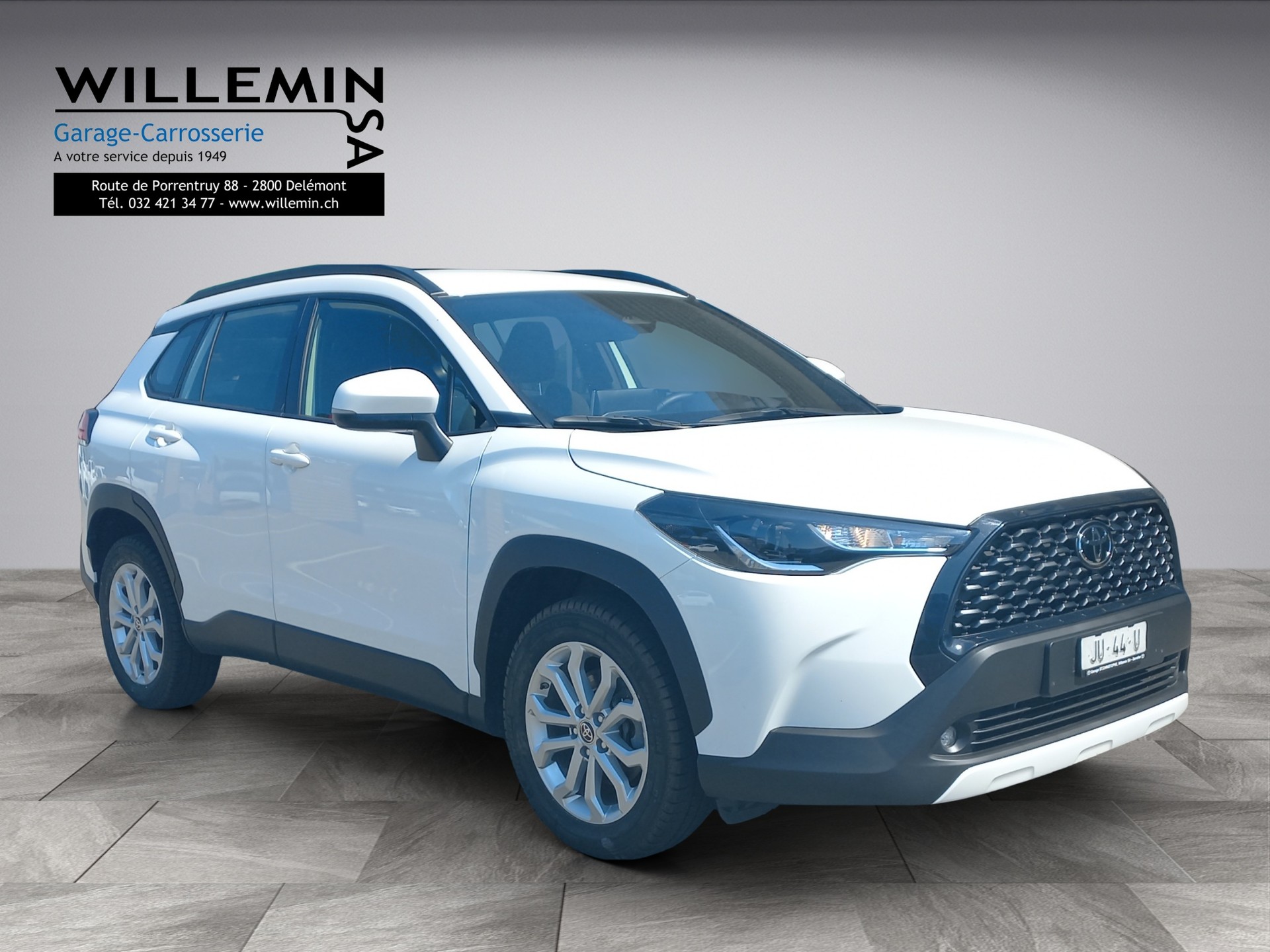 TOYOTA Corolla Cross 1.8 Trend e-CVT-image-3