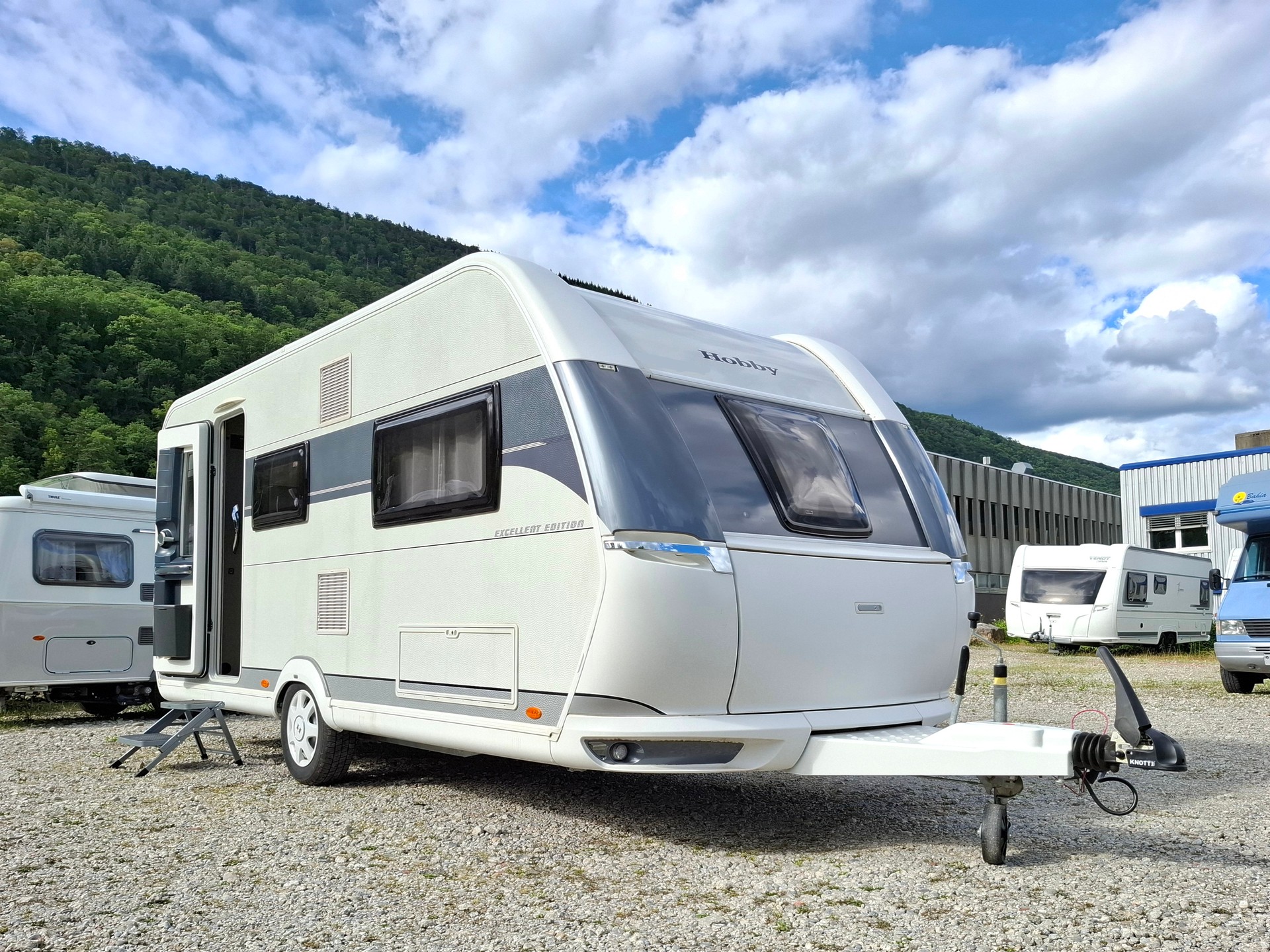 HOBBY EXCELLENT 495UL - Längsbett-image-0