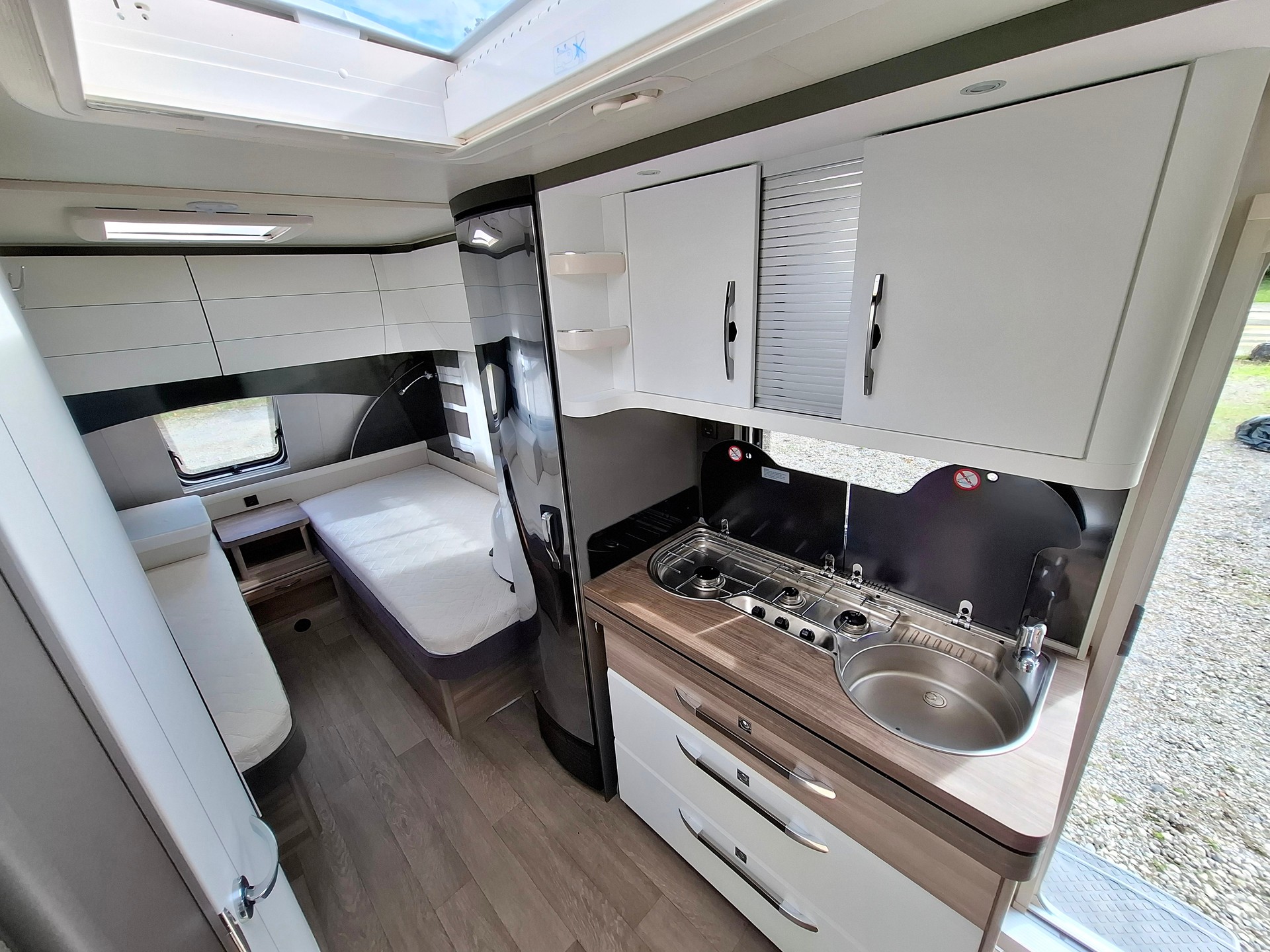 HOBBY EXCELLENT 495UL - Längsbett-image-11