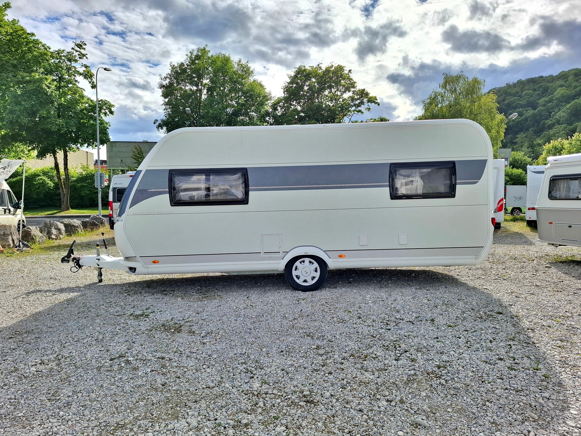 HOBBY EXCELLENT 495UL - Längsbett-image-6