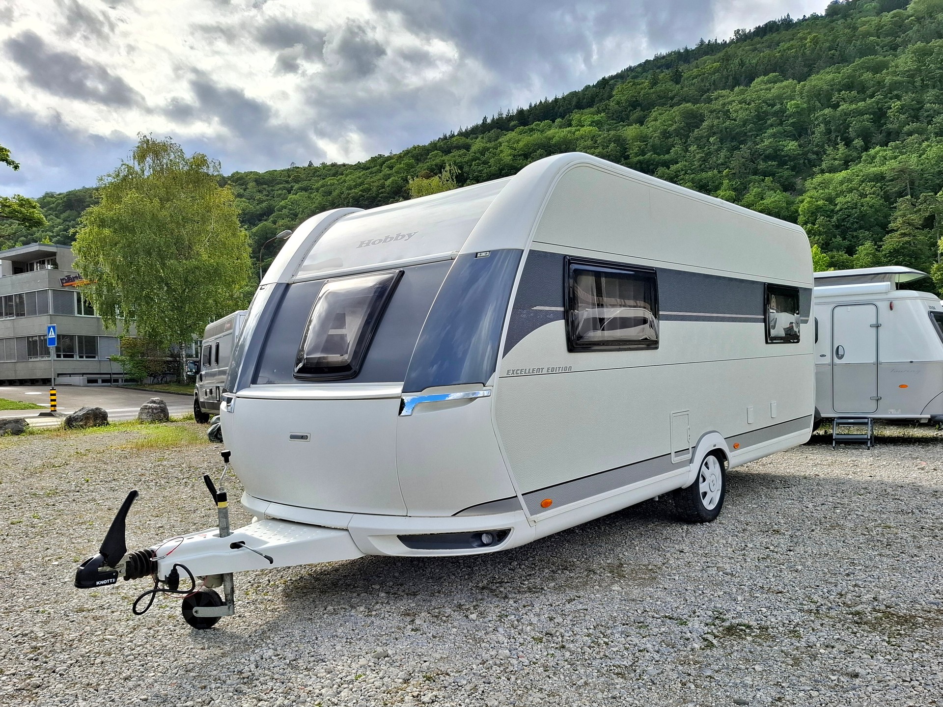 HOBBY EXCELLENT 495UL - Längsbett-image-7