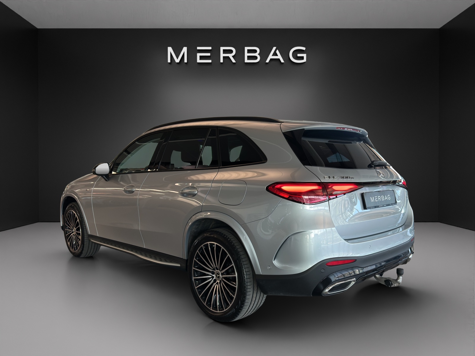 MERCEDES-BENZ GLC 300 e 4M 9G-Tronic-image-3