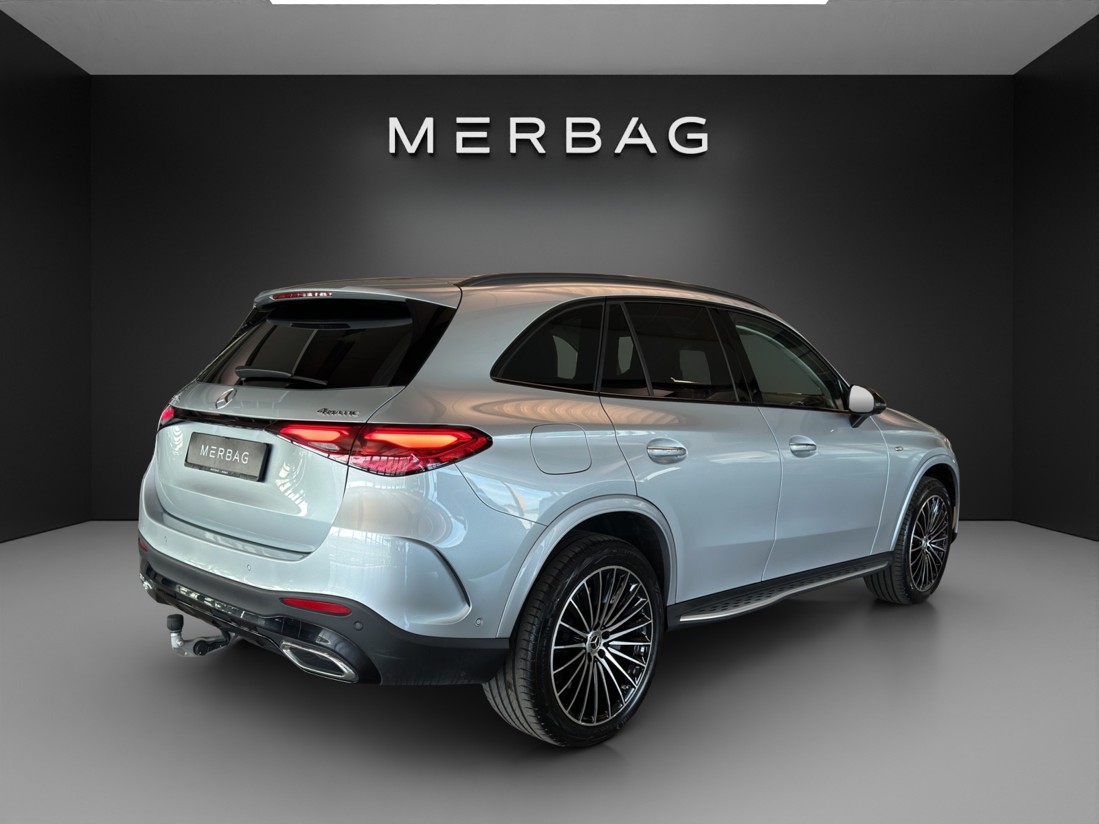 MERCEDES-BENZ GLC 300 e 4M 9G-Tronic-image-5