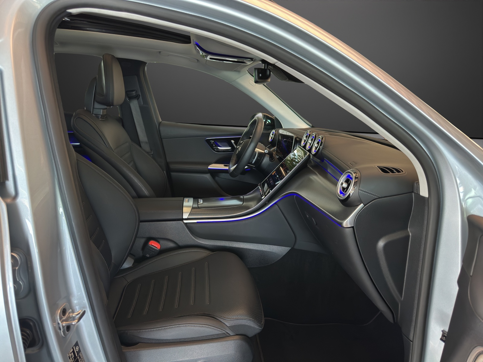 MERCEDES-BENZ GLC 300 e 4M 9G-Tronic-image-10