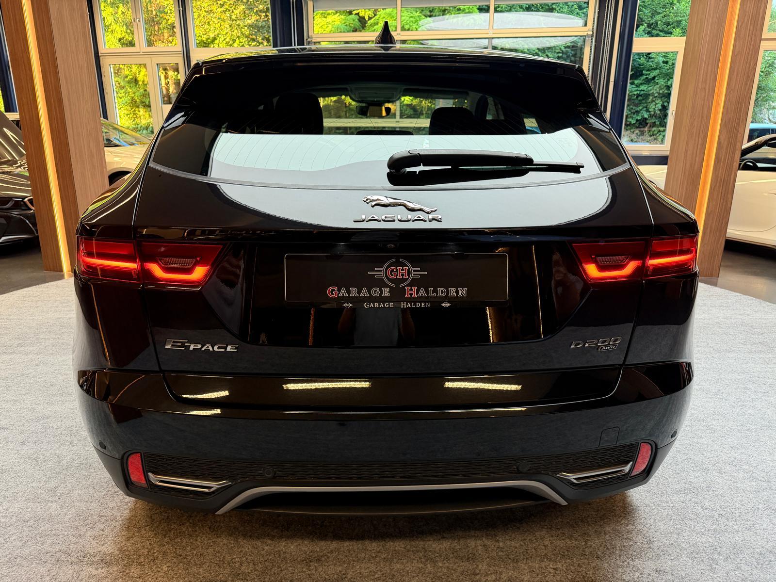 JAGUAR E-Pace 2.0 D I4 200 SE AWD-image-6