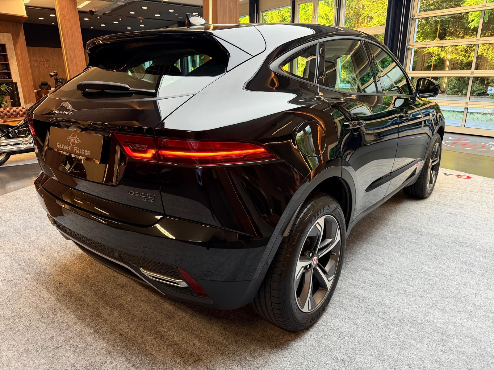 JAGUAR E-Pace 2.0 D I4 200 SE AWD-image-7