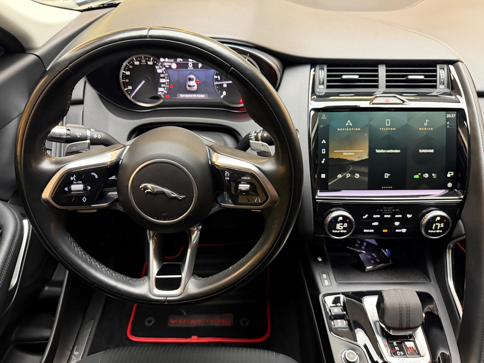 JAGUAR E-Pace 2.0 D I4 200 SE AWD-image-13