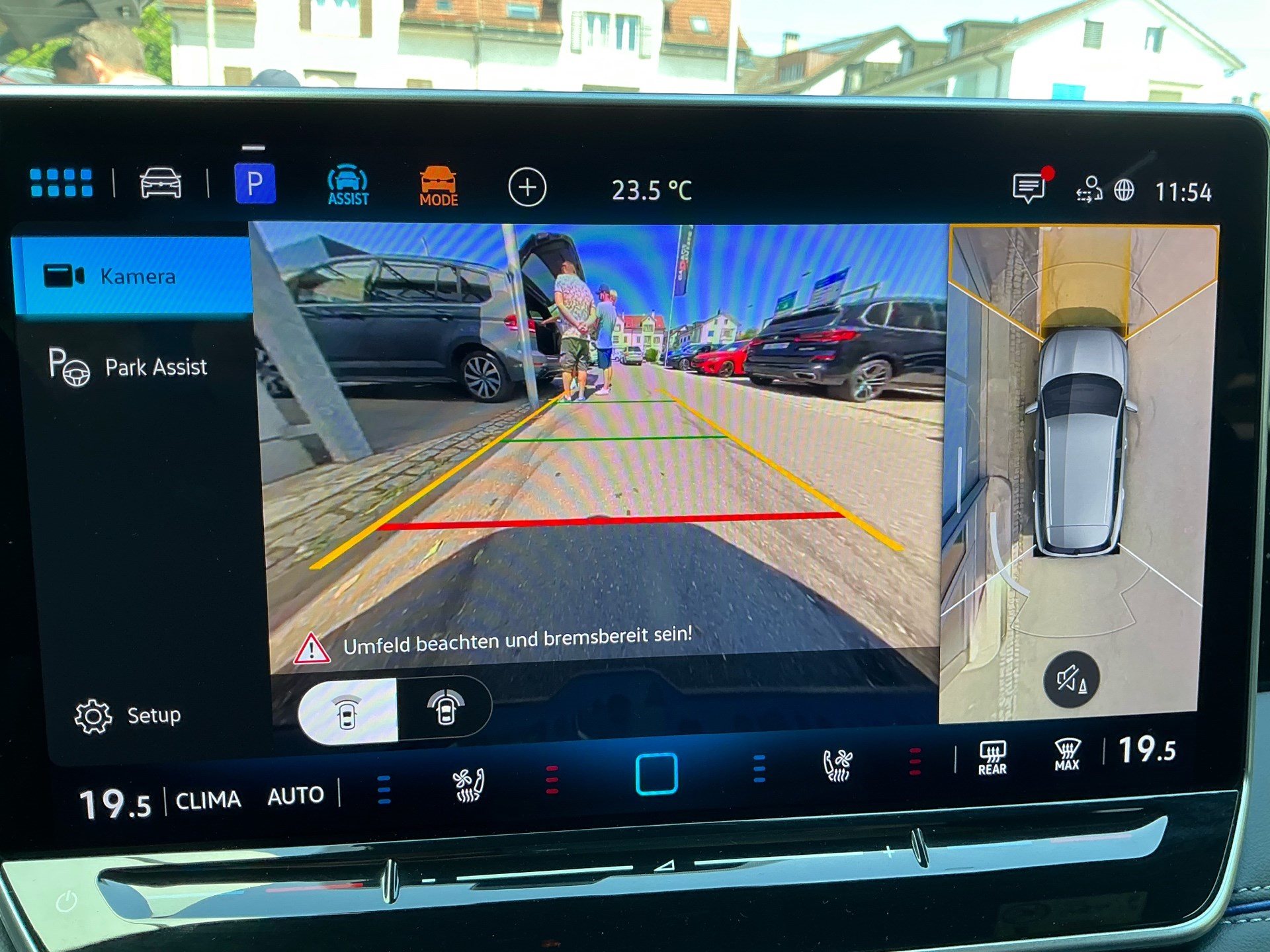 VW Tiguan 2.0 TSI 265 PS 4Motion R-Line *** PANORAMADACH & KLIMATISIERTE LEDERSITZE ***-image-18