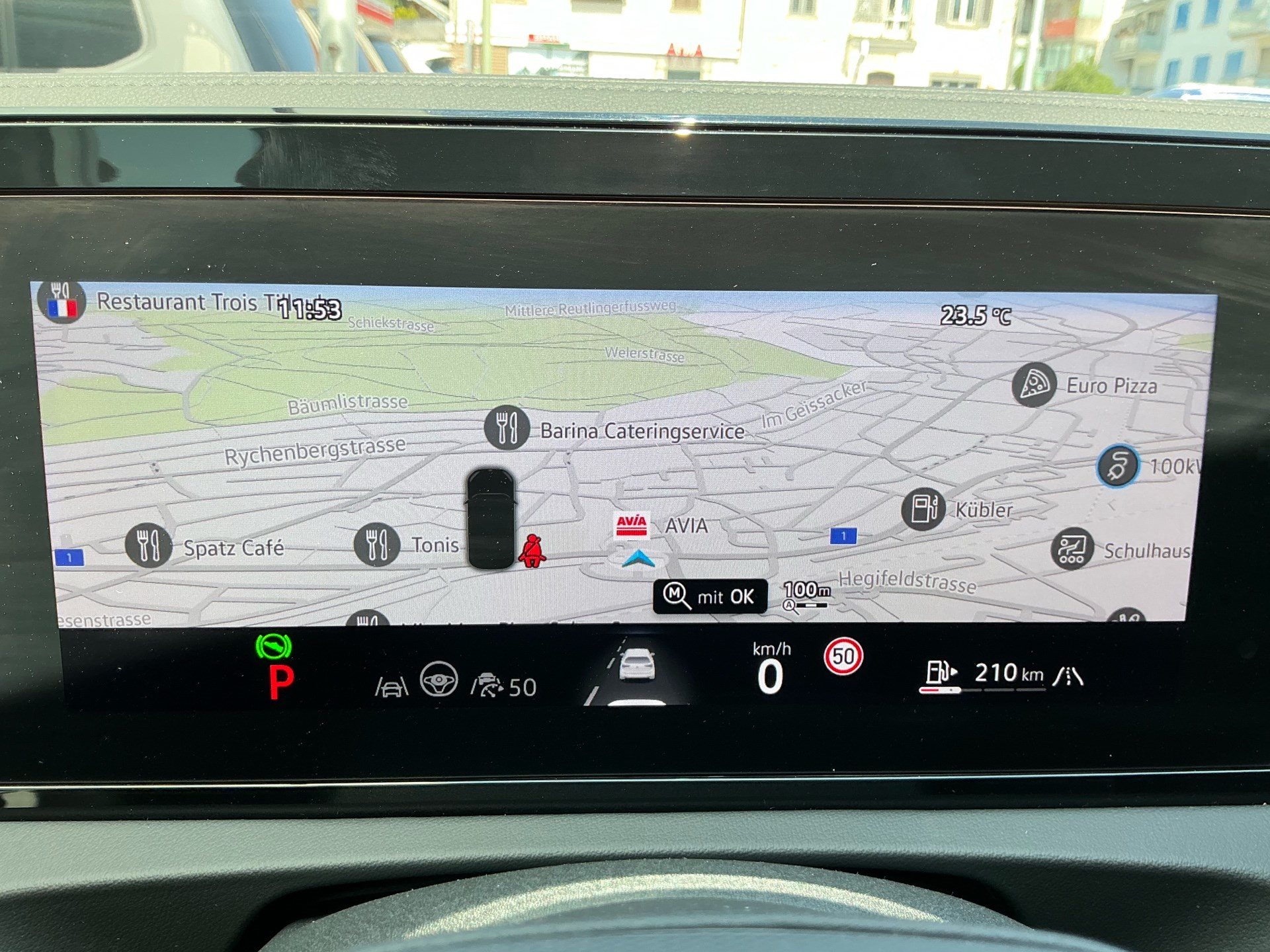 VW Tiguan 2.0 TSI 265 PS 4Motion R-Line *** PANORAMADACH & KLIMATISIERTE LEDERSITZE ***-image-13
