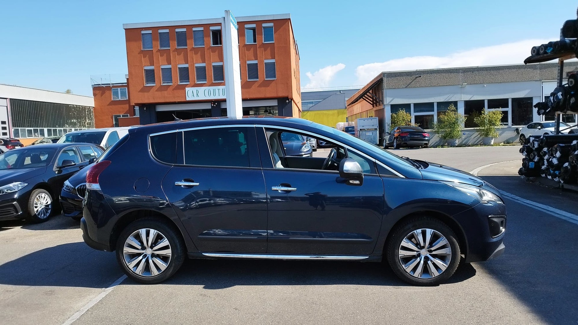 PEUGEOT 3008 1.6 1THP Allure Tiptronic-image-9