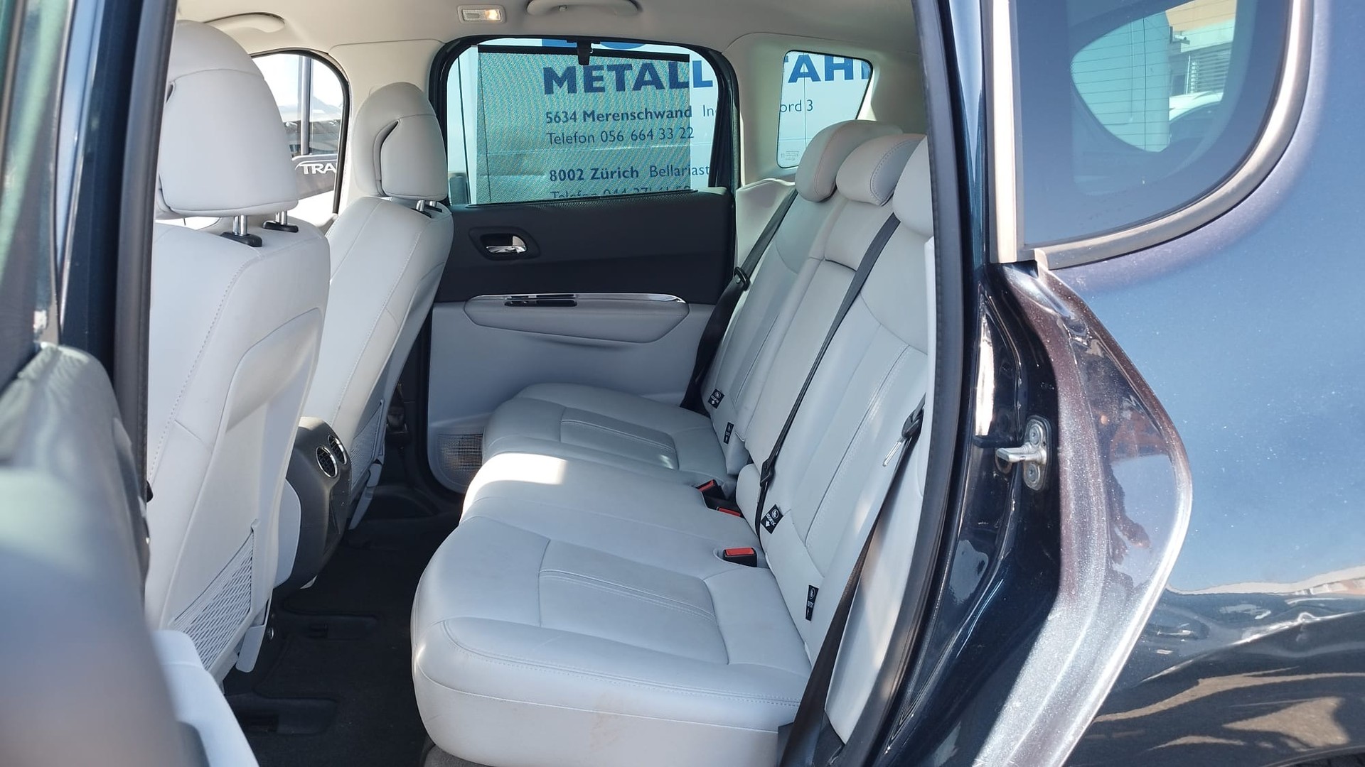 PEUGEOT 3008 1.6 1THP Allure Tiptronic-image-6