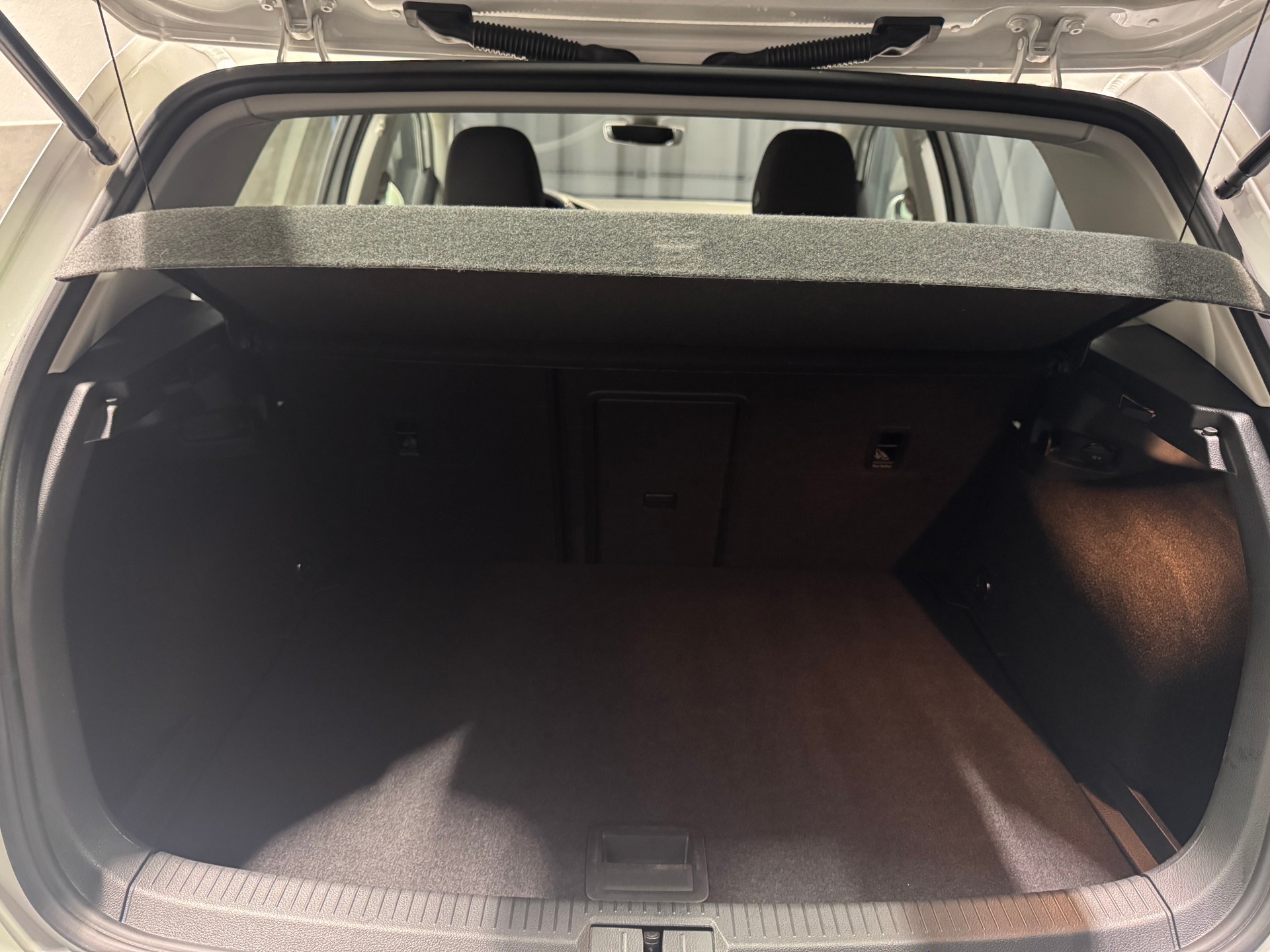 VW Golf 1.5 TSI EVO Comfortline DSG (21)-image-18