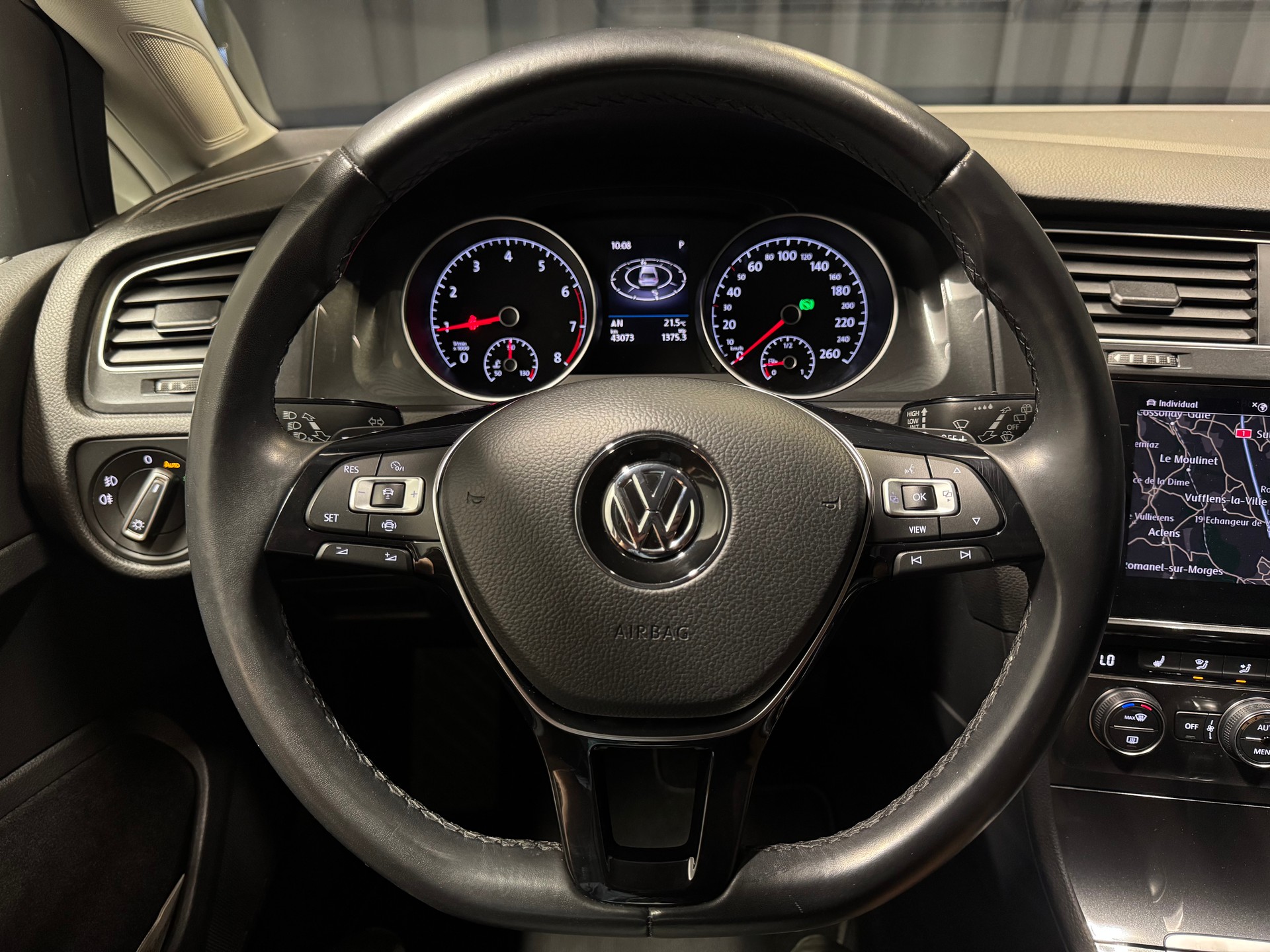 VW Golf 1.5 TSI EVO Comfortline DSG (21)-image-9